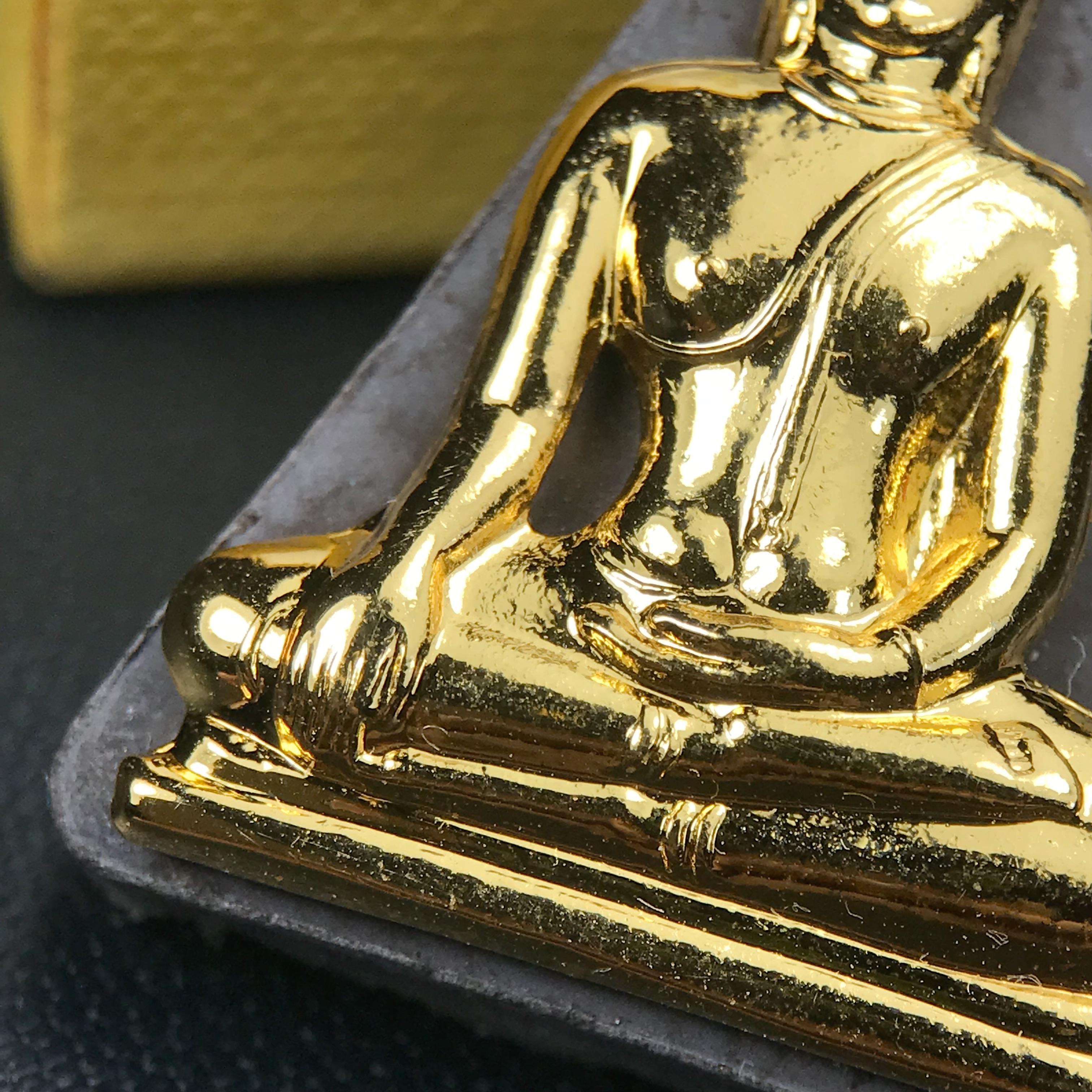 พระพุทธมหาสุวรรณปฏิมากร (หลวงพ่อทองคำ) หลังตรามหามงคลเฉลิมพระชนมพรรษา 80 พรรษา รัชกาลที่9 วัดไตรมิตรวิทยาราม กรุงเทพฯ ปี 2550 พระพิมพ์หน้าทองคำ(หายาก 1 ใน 999 องค์)