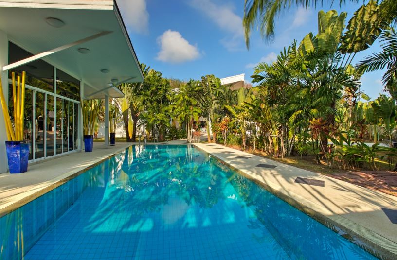 For Rent : Thalang, Luxury Private Pool Villa , 5 bedrooms 5 bathrooms. Garden View.