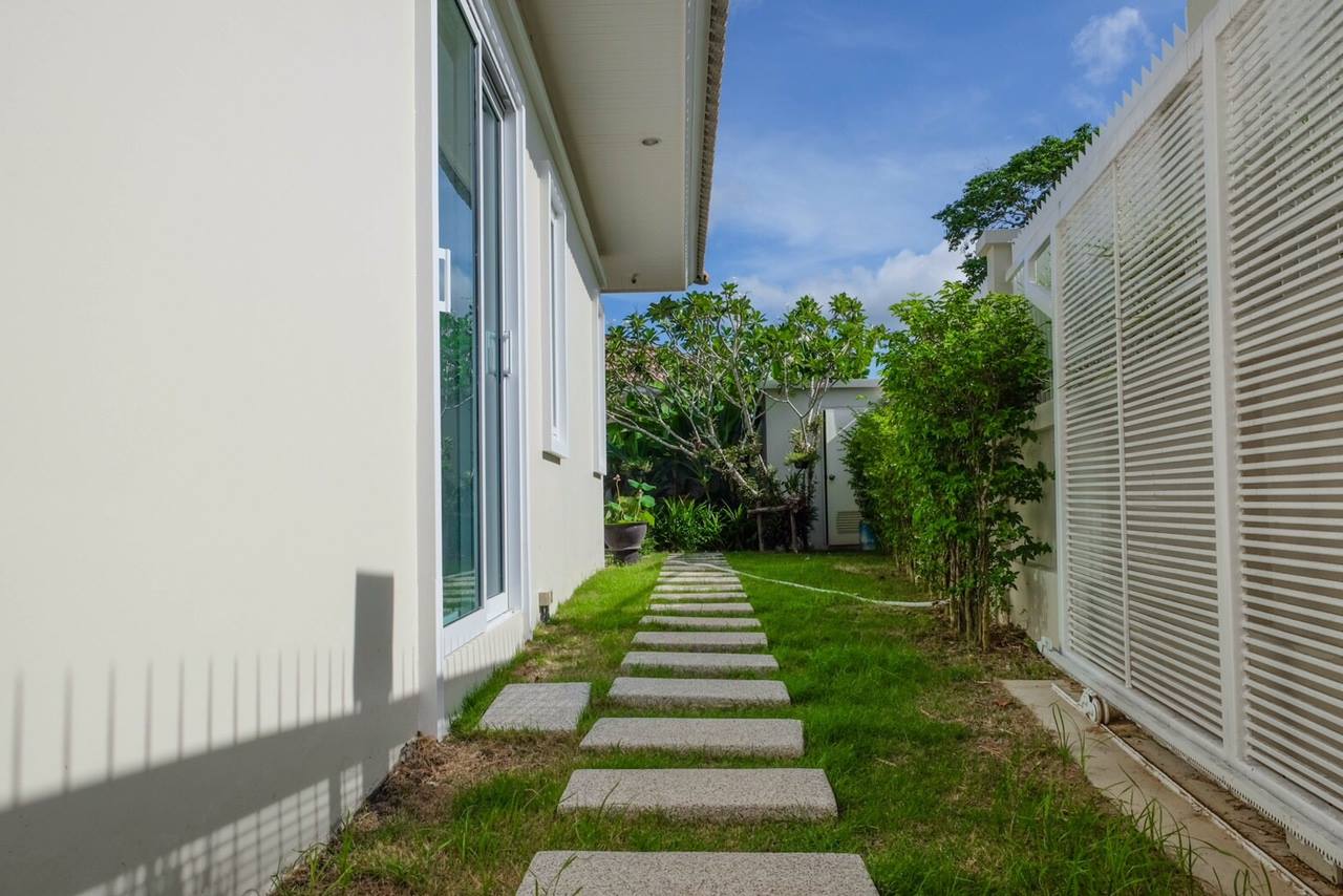 Exclusive Private 2 Bedroom Villas for Rent locate in Chalong Big Buddha Phuket