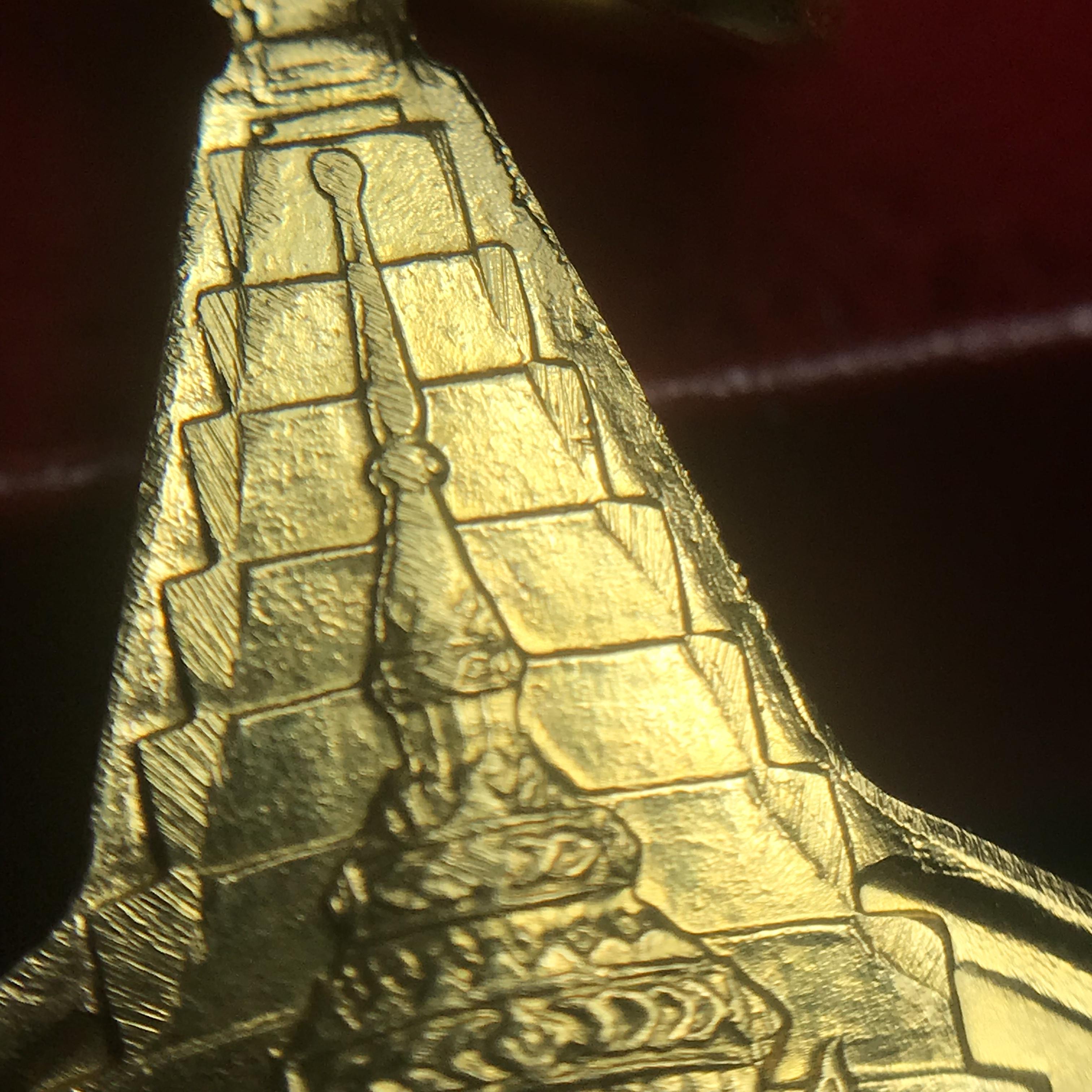 เหรียญพระชัยหลังช้าง ภปร. ปี2530 เนื้อทองคำ พิมพ์ใหญ่ 15กรัม(หนักหนึ่งบาท) พิธีใหญ่ นิยม สภาพสวย กล่องบรรจุเดิมครบ หายากมาก