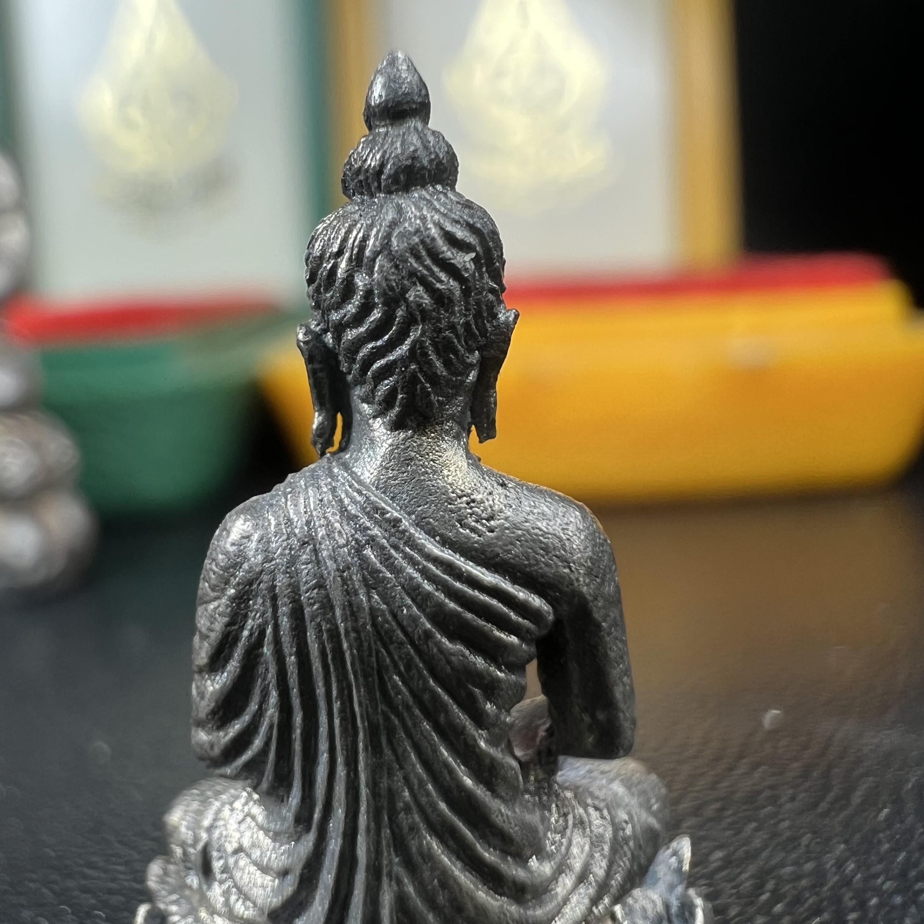 พระกริ่ง-พระชัยวัฒยน์วาสนาสมเด็จพระสังฆราช(วาสน์)วัดราชบพิธฯปี2531 เนื้อเงิน สร้างเป็นที่ระลึกในคราวที่สมเด็จพระอริยวงศาคตญาณ สมเด็จพระสังฆราช(วาสน์ วาสโน)มีพระชนมายุครบ90พรรษา(ในหลวง ร.9 เสด็จในพิธี)งานแกะแม่พิมพ์โดย นายช่างเกษม มงคลเจริญ)หายาก