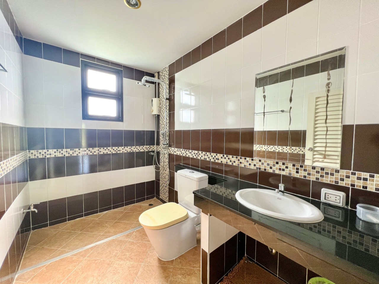 For Sale : Wichit, 3-Storey detached house, 7 Bedrooms 7 Bathrooms