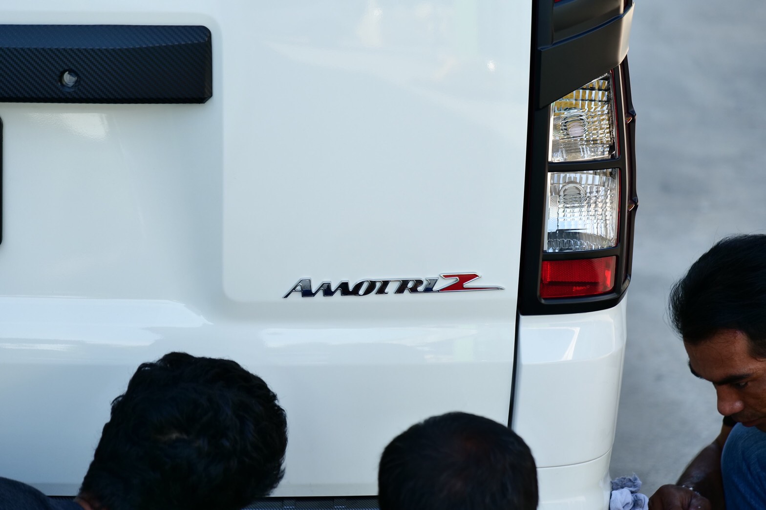 Toyota Commuter 2019 V.1 bodykits by Amoriz