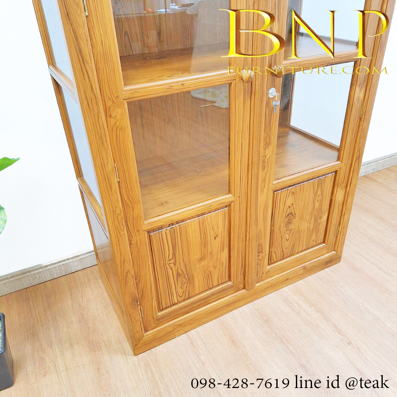 ตู้โชว์กระจก รุ่น ไอริน