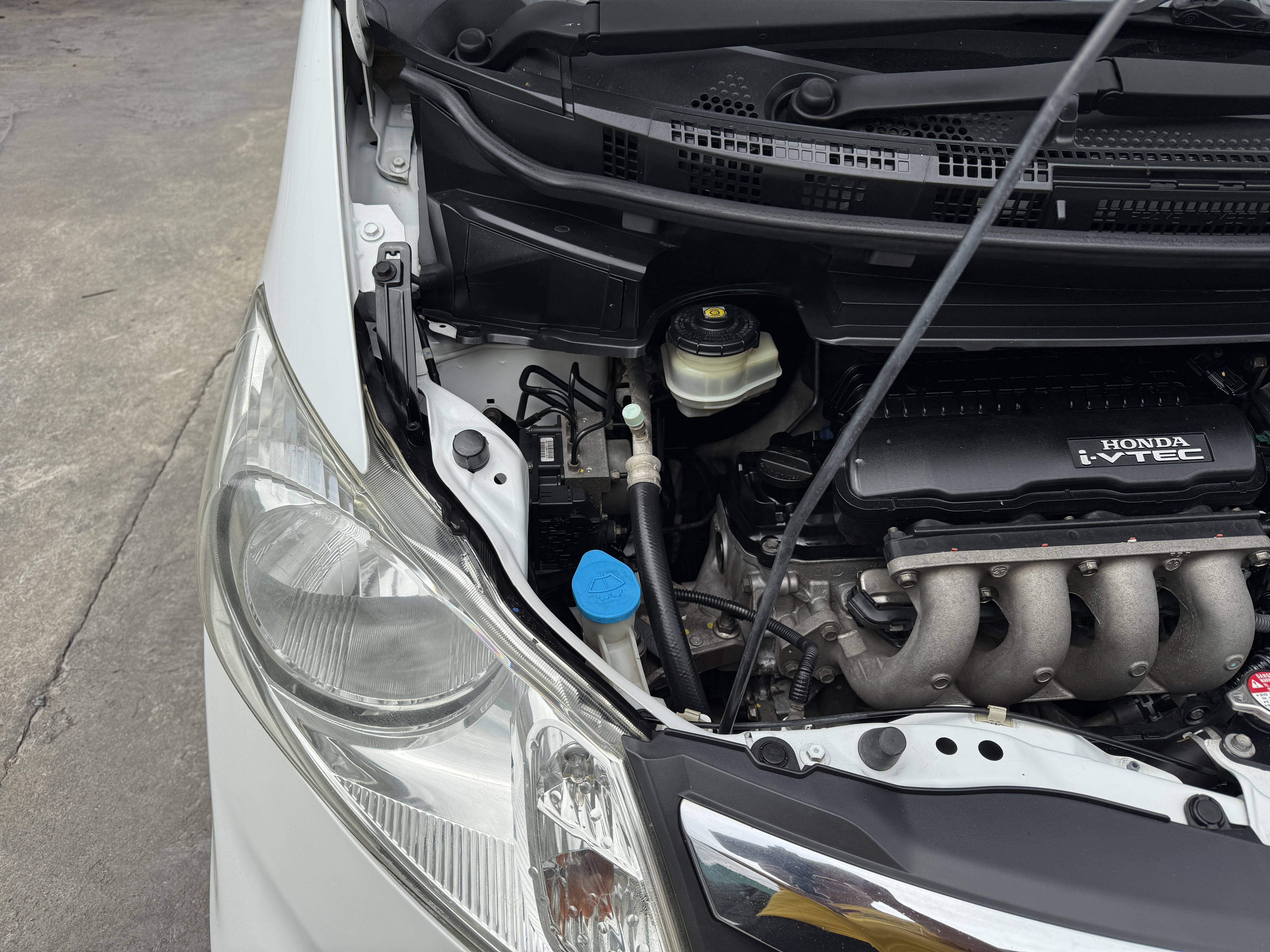 Honda Freed 1.5 SE At 2013 ขาวมุก