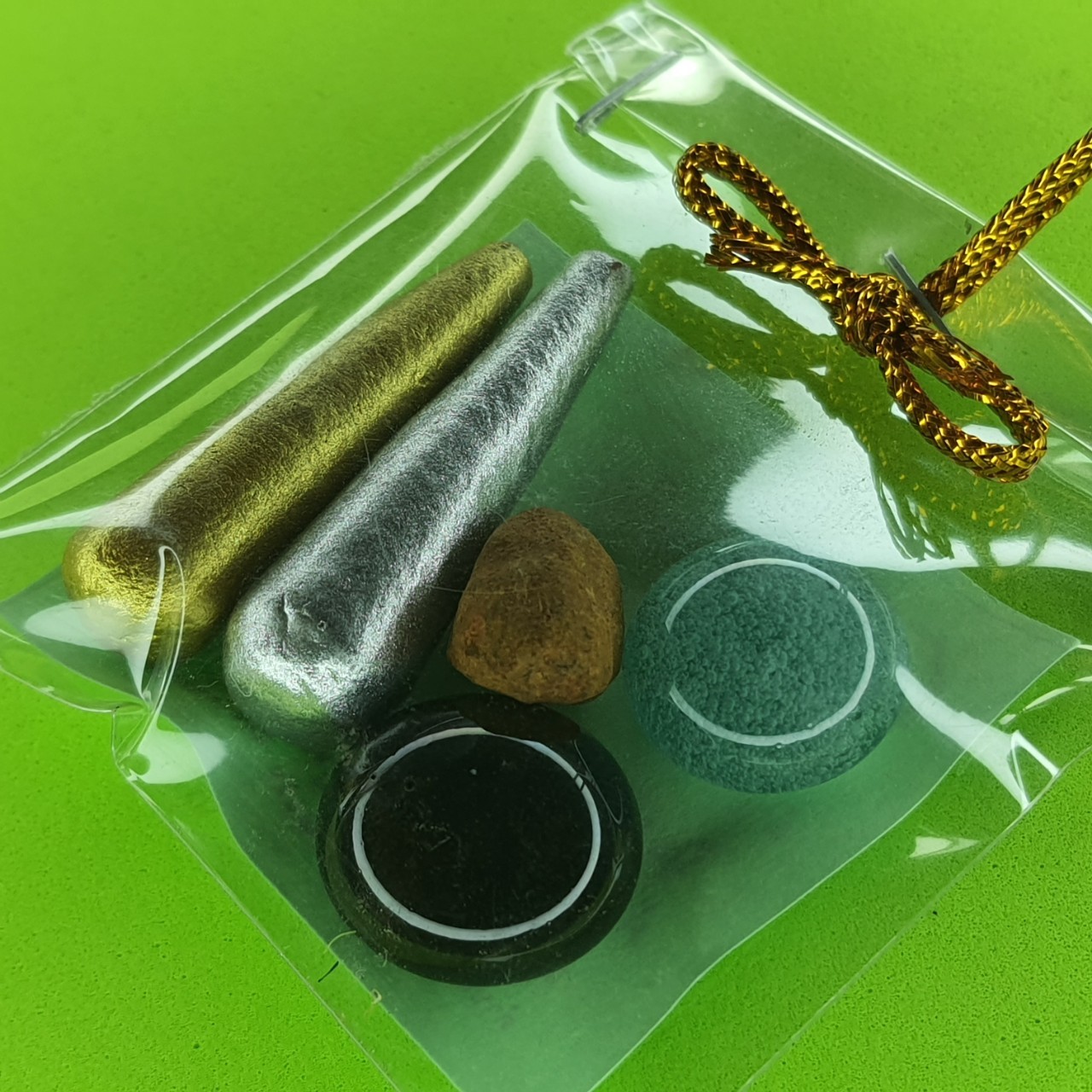 ของชำร่วย ชุดของชำร่วย สากเงิน สากทอง ไหลน้ำพี้ ไหลดำ ไหลน้ำพี้สีเขียว แร่เหล็กน้ำพี้ ไหลเขียว ไหลน้ำพี้สีดำ