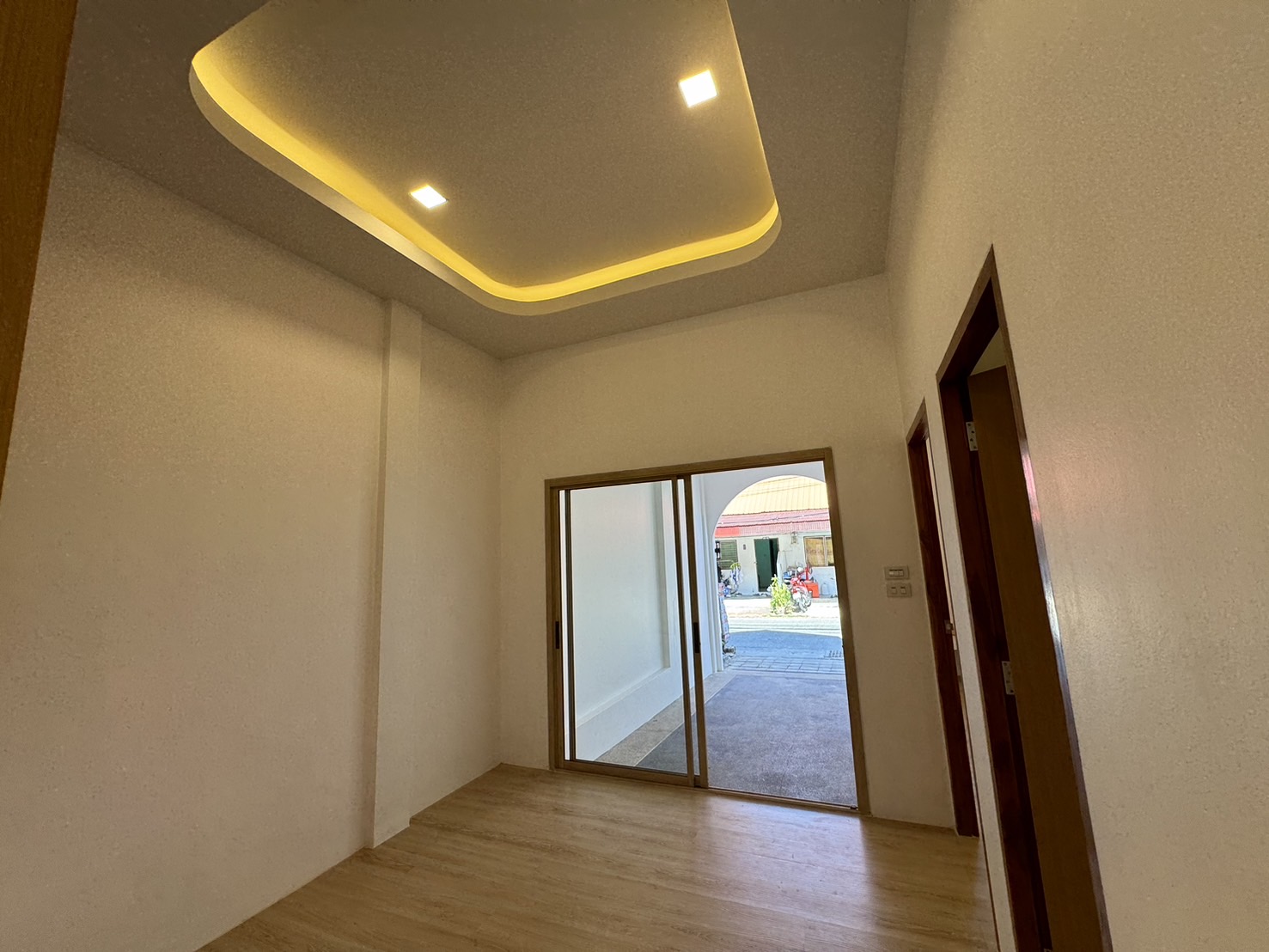 For Sales : Chalong, Townhouse behind HomePro Chalong, 2 bedrooms 2 bathrooms