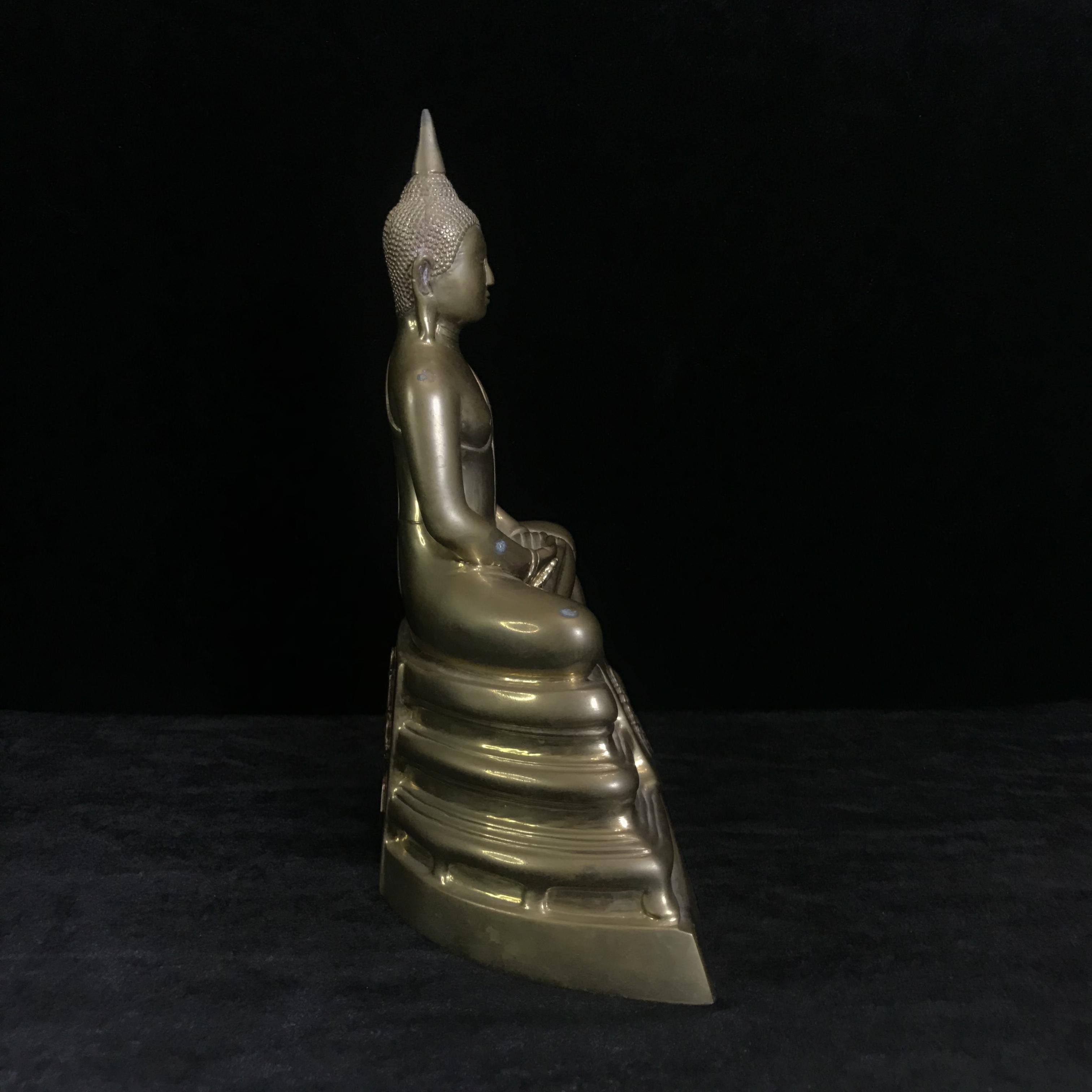 พระบูชาพระพุทธโสธร ภปร. รุ่นย้อนยุค ปี2539 กาญจนาภิเษกครองราชสมบัติครบ 50ปี หน้าตัก 5นิ้ว หมายเลข02058