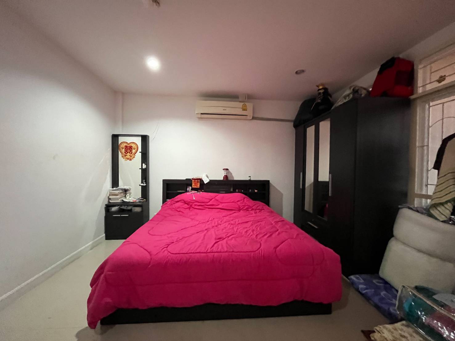 For Sales : Phuket Town, 3-story commercial building, 4 Bedrooms 4 Bathrooms