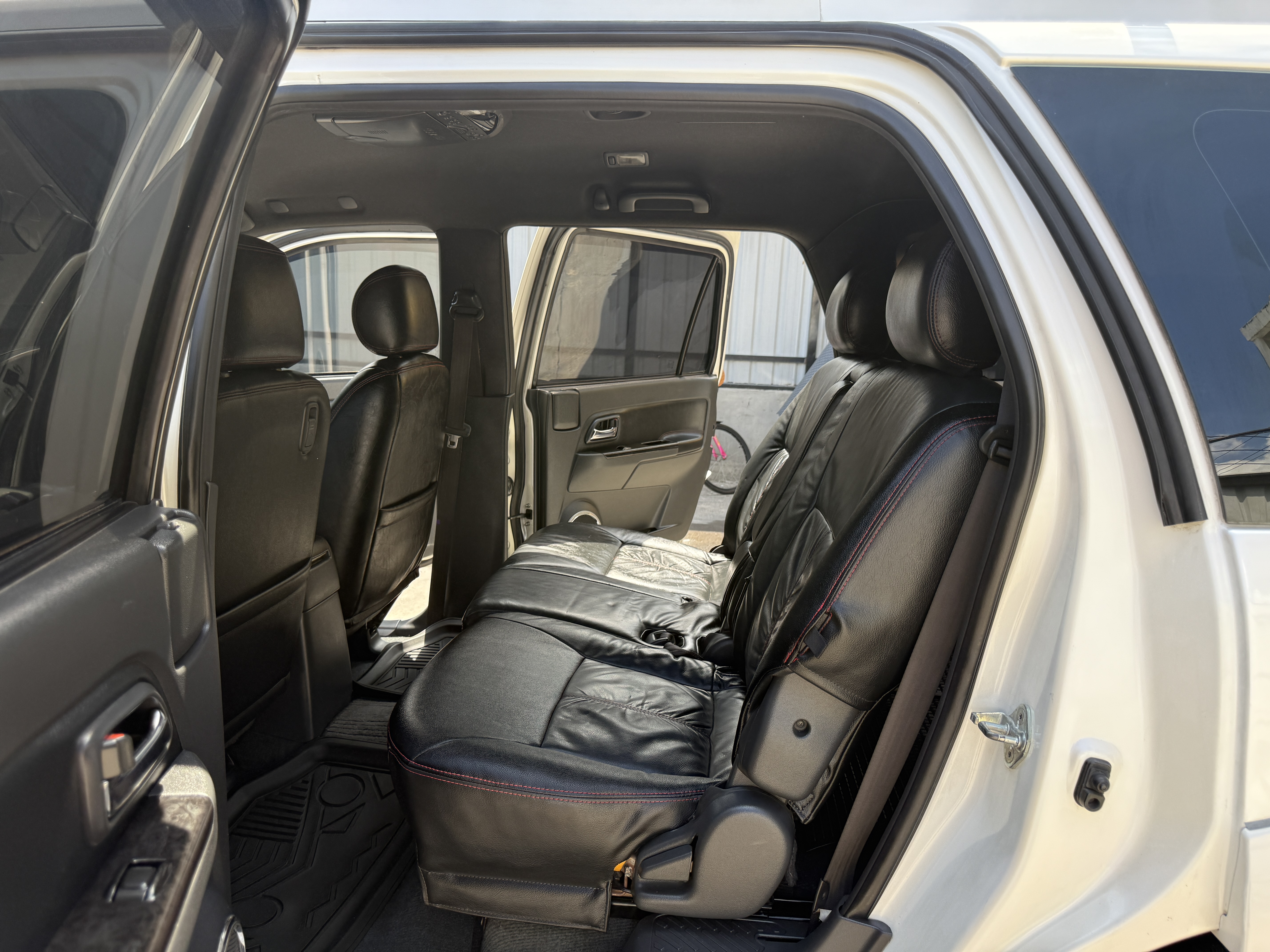 Isuzu Mu-7 3.0 Choiz Vgs Navi 2WD At 2012 ขาวมุก