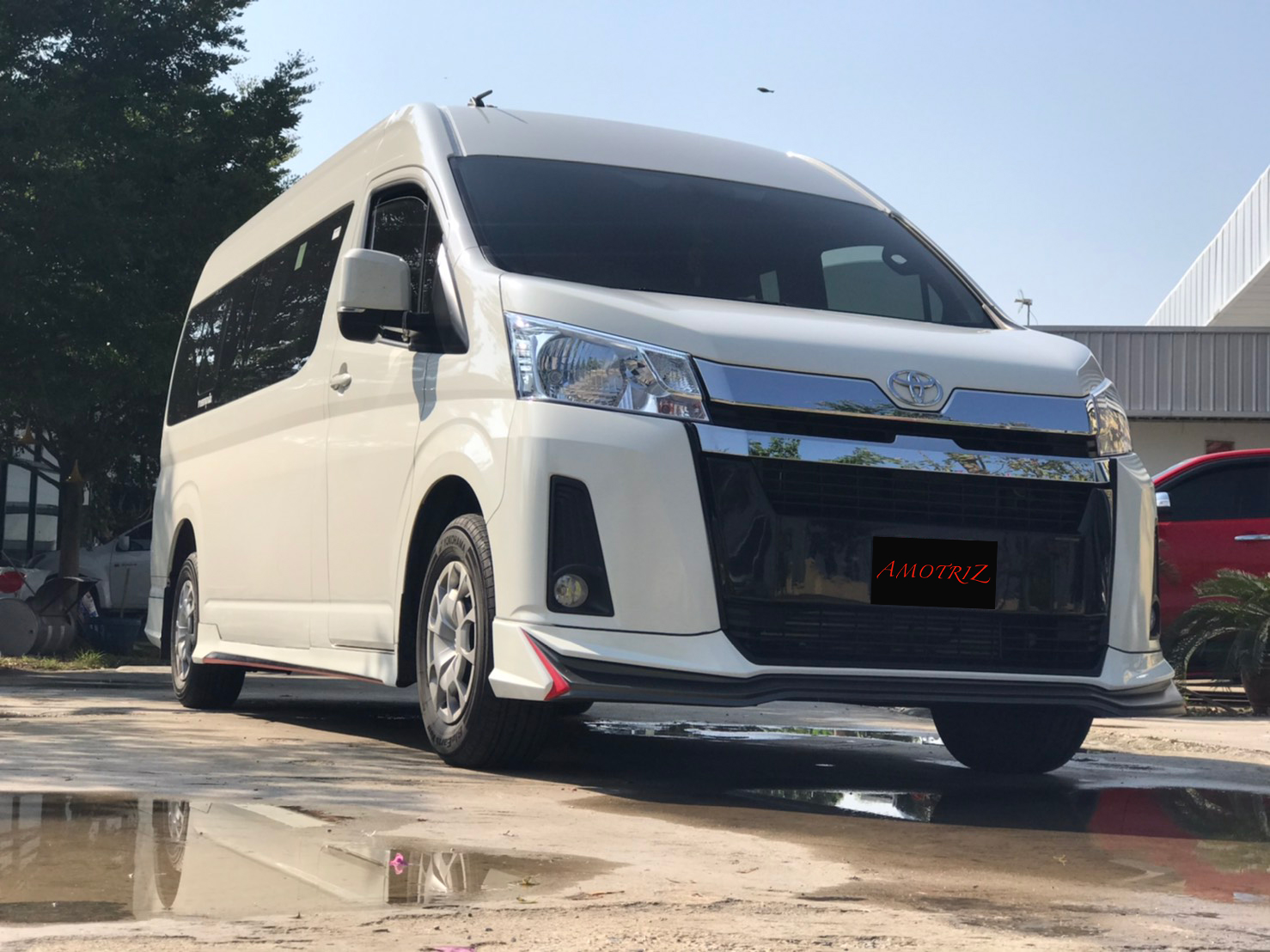 Toyota Commuter 2019 V.1 bodykits by Amoriz
