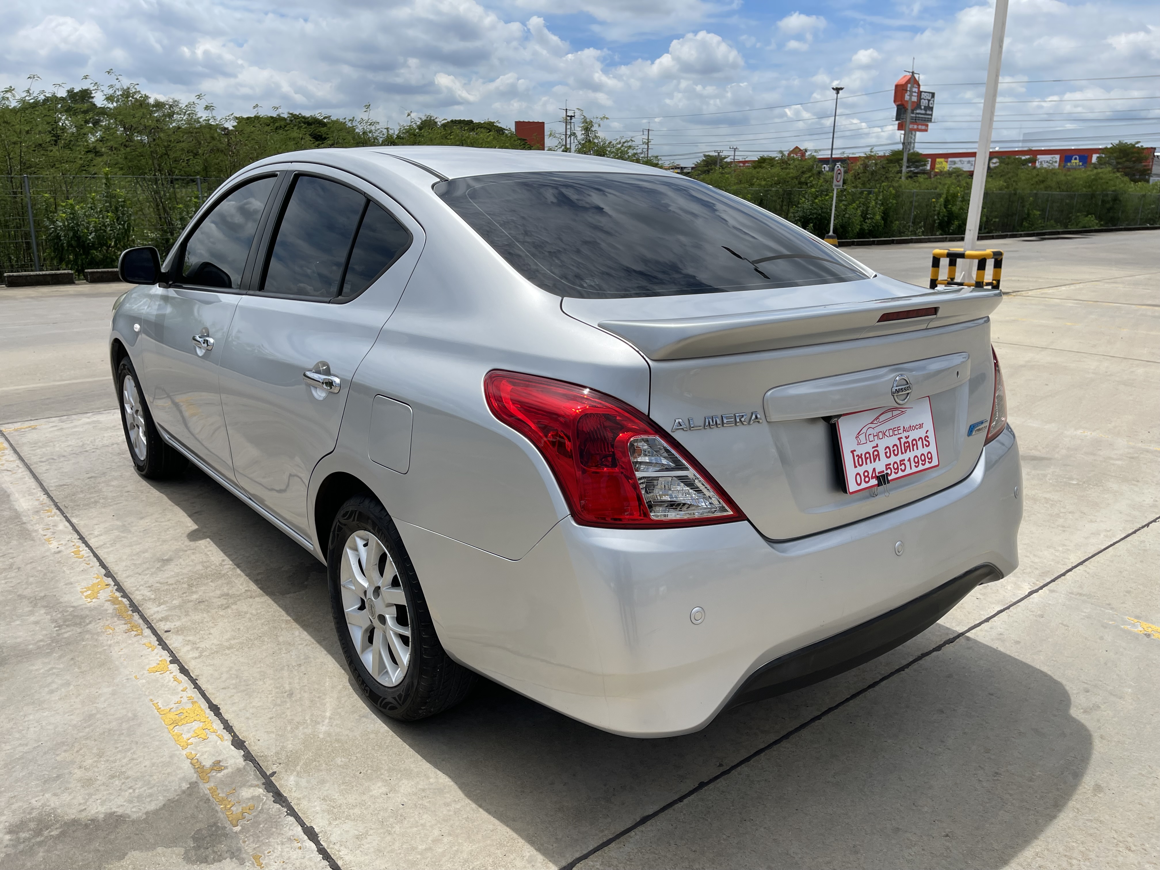 Nissan Almera 1.2 VL At 2015 เงิน