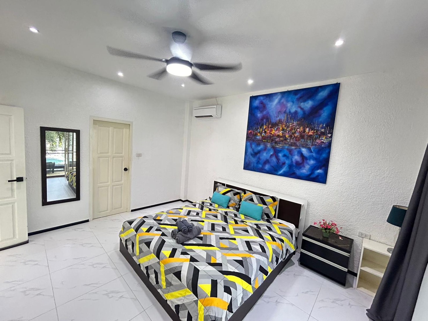 For Rent : Naiharn, Private Pool Villa, 3 bedrooms 3 bathrooms