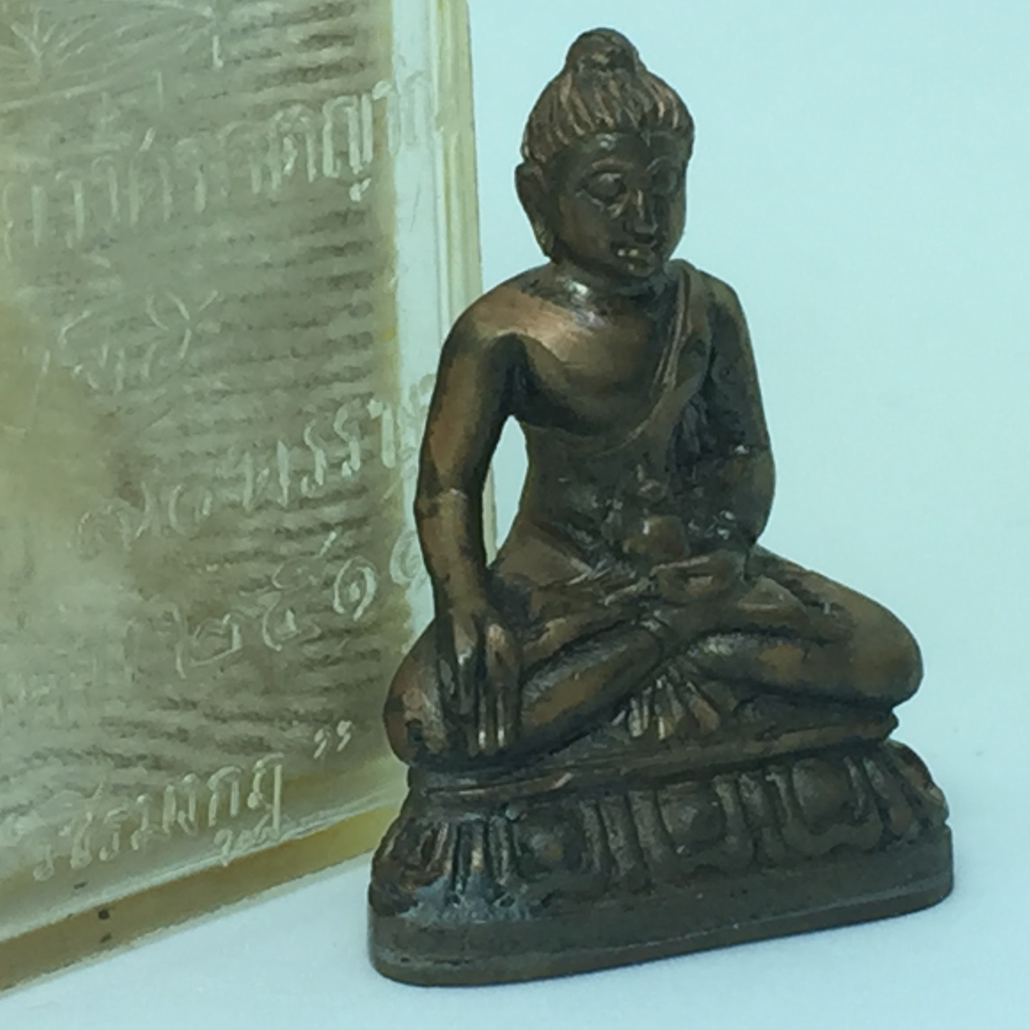 พระกริ่งวชิรมงกุฎ ฉลอง 100 ปี วัดมกุฎกษัติยาราม ปี 2511 "พิมพ์กลาง" เนื้อนวโลหะกล่องเดิม(ในหลวง ร.9 เสด็จเททอง)