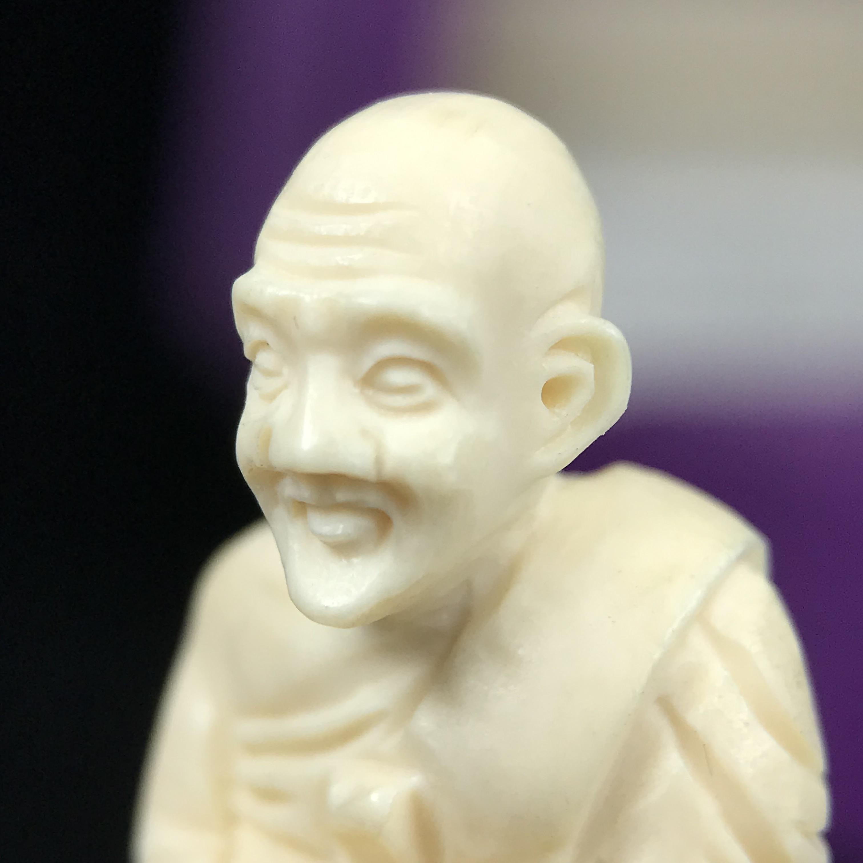 สมเด็จหลวงพ่อทวด รุ่นคชสารหมื่นปี (ศิลปาชีพ) วัดช้างให้ ปี 2541โดยมีท่าน อ.นอง วัดทรายขาว เป็นเจ้าพิธี และมีเกจิร่วมปลุกเสก 108 รูป บรรจุผงว่านเก่าและดินกากยายักษ์(พิมพ์ลอยองค์ฐานทองคำโค๊ตทองคำ)พร้อมกล่องบรรจุครบ นิยมหายาก**ผิวสวยงานแกะพุทธศิลป์สวยงดงาม**