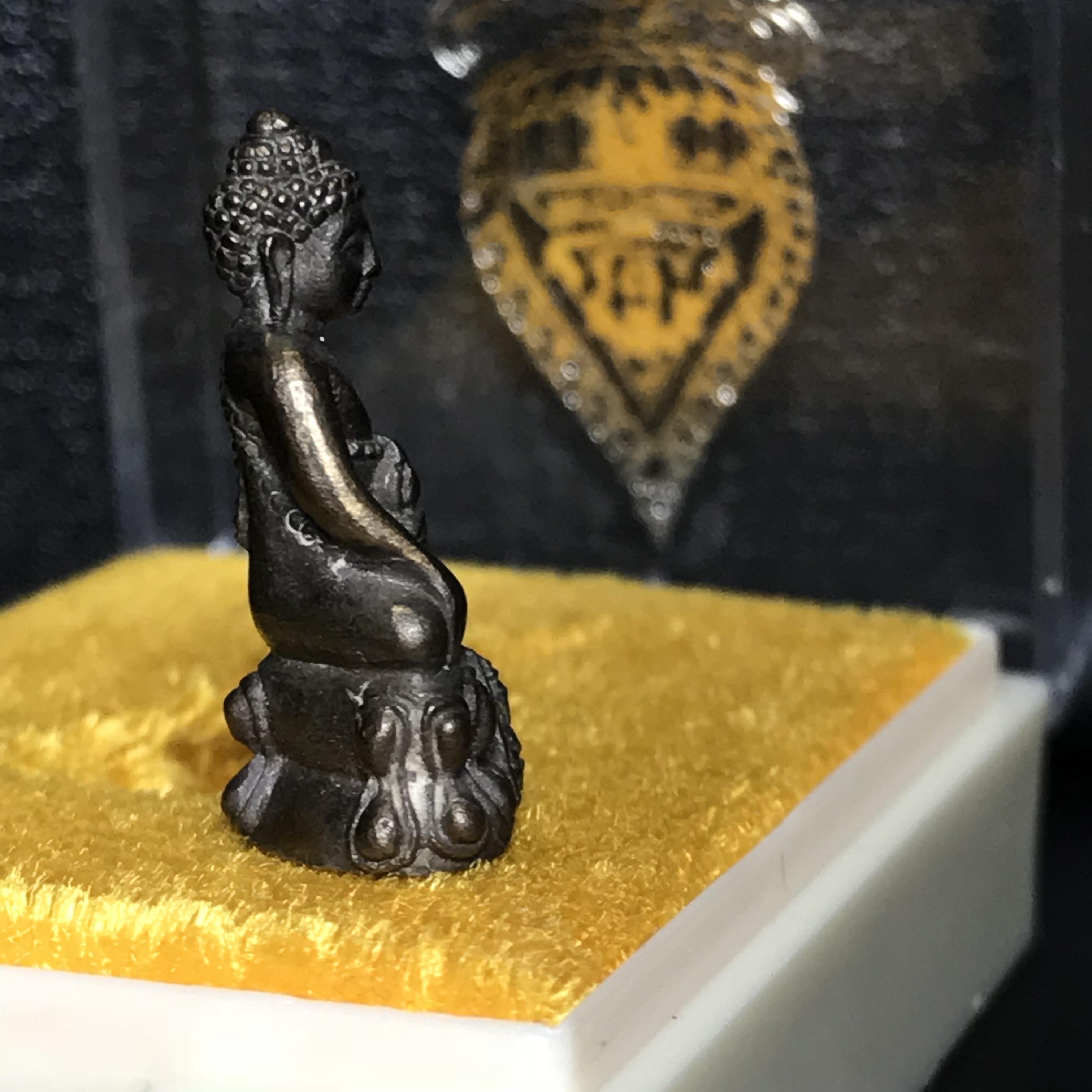 พระชัยวัฒน์นวปทุม ภปร. วัดปทุมวนาราม ปี2535 เนื้อนวโลหะ(ในหลวงรัชกาลที่9เสด็จเททอง)(สภาพสวยเดิมครบสมบูรณ์)1ใน3000องค์