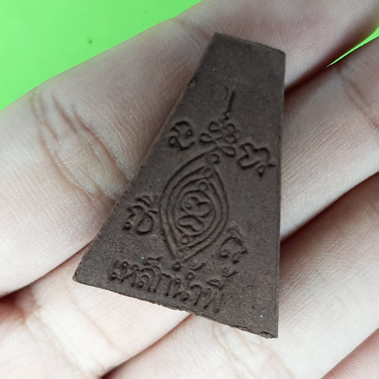 พระเครื่อง พระผงสุพรรณ เข่าโค้ง ฝังตะกรุด 100องค์ เนื้อแร่เหล็กน้ำพี้ พระผงสุพรรณจี้ พระผงสุพรรณแท้ จี้พระผงสุพรรณ พระเครื่อง พระแท้ พระเครื่องพระผงสุพรรณ