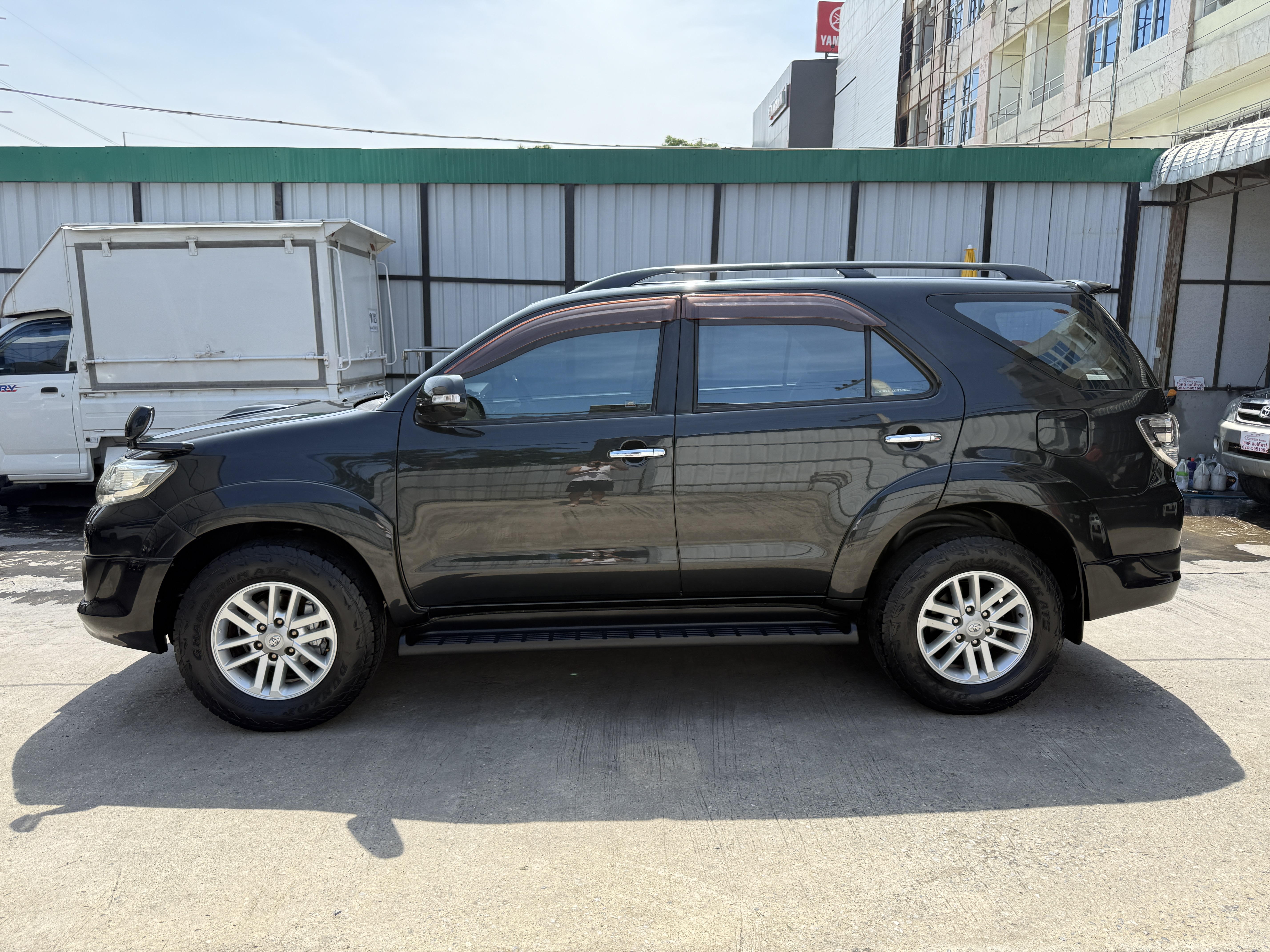 Toyota Fortuner Champ 3.0 V Navi 2WD At 2014 ดำ