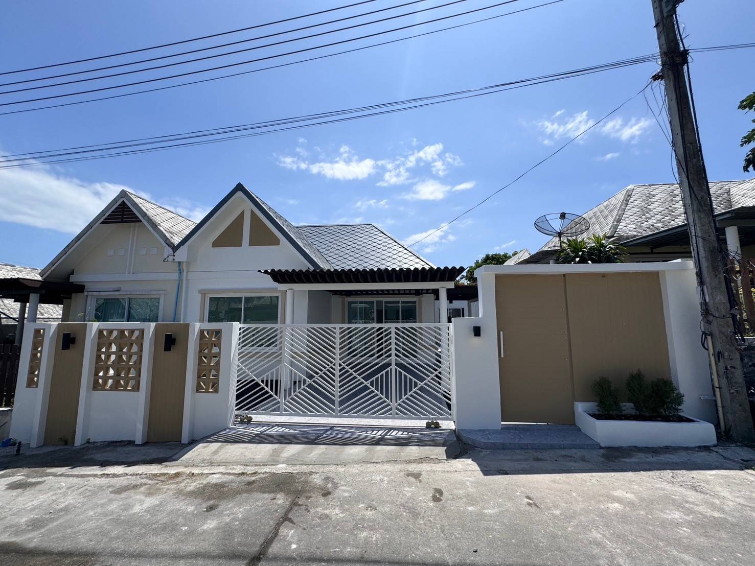 For Sale : Pakhlok, Twin House @Baan Promphun, 3 bedrooms 2 bathrooms