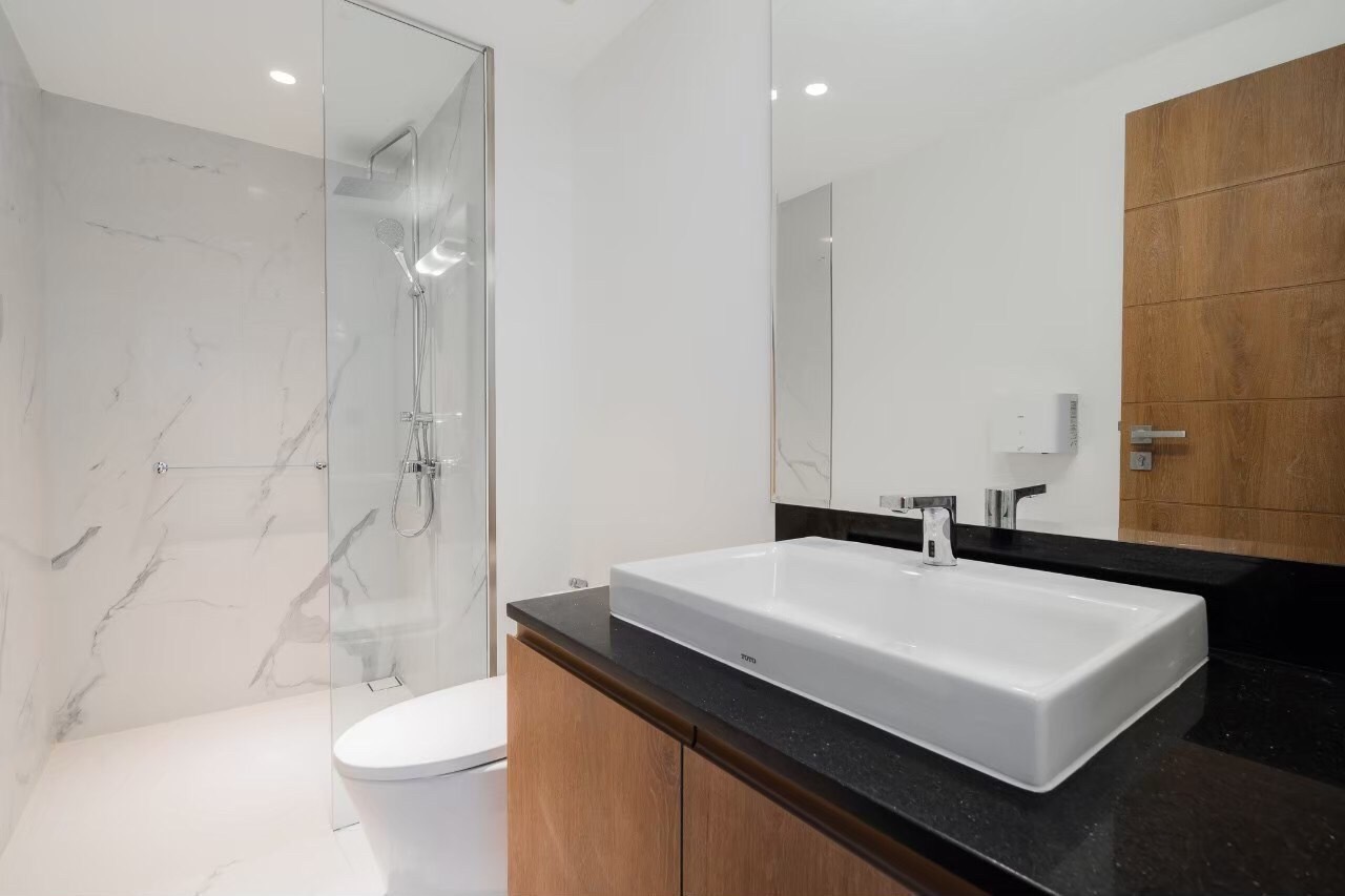 For Sale : Kata Private Luxury Pool Villa, 5 bedrooms 6 Bathrooms, Sea view.