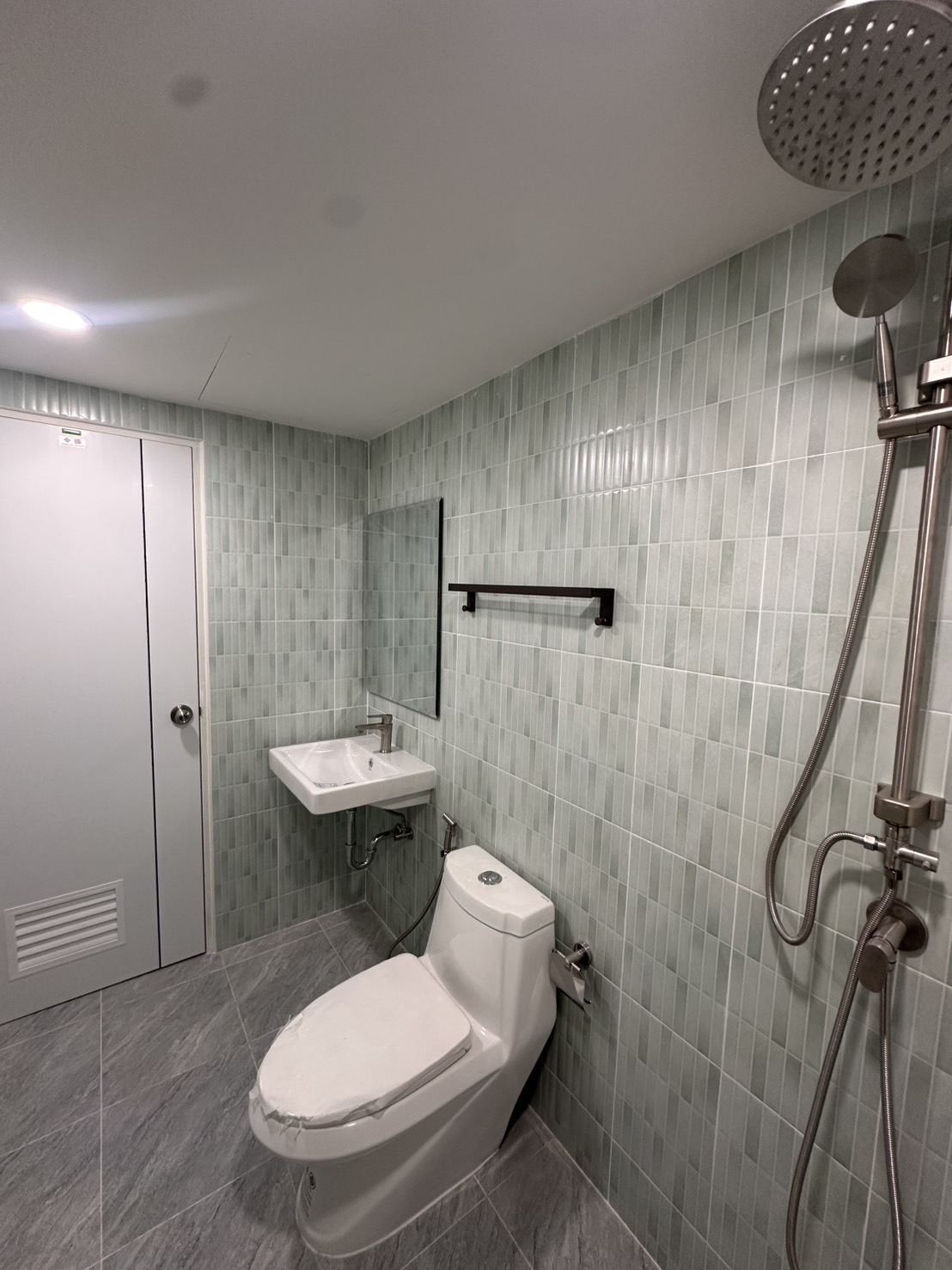 For Sales : Thalang, 2-Story Townhouse @Ban Khai, 2 Bedrooms 2 Bathrooms