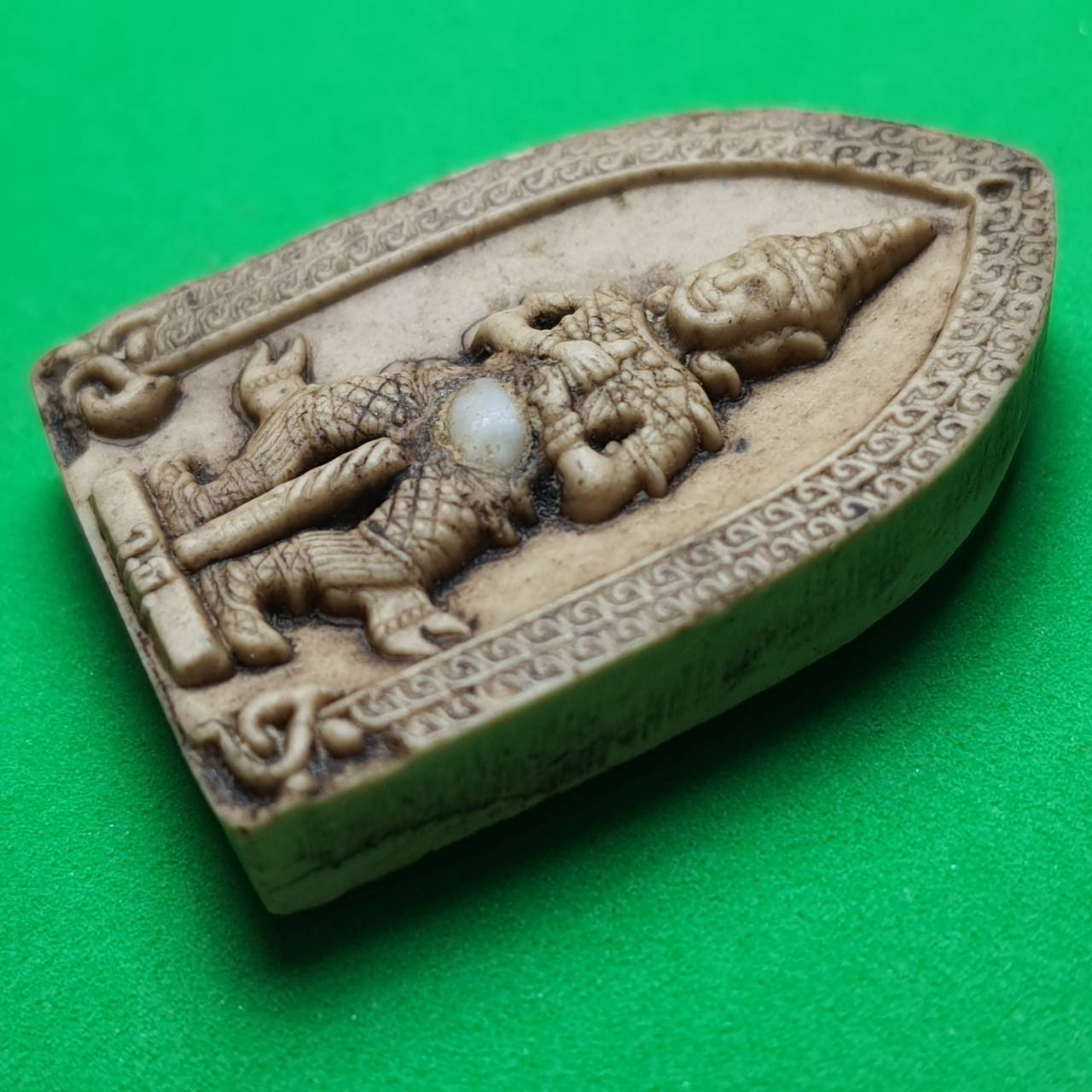 พระเครื่อง ท้าวเวสสุวรรณ รุ่น แก้ปีชง รวยไม่จบ จนไม่เป็น ภัยไม่มี สีน้ำตาล พระแท้ ท้าวเวสสุวรรณแท้