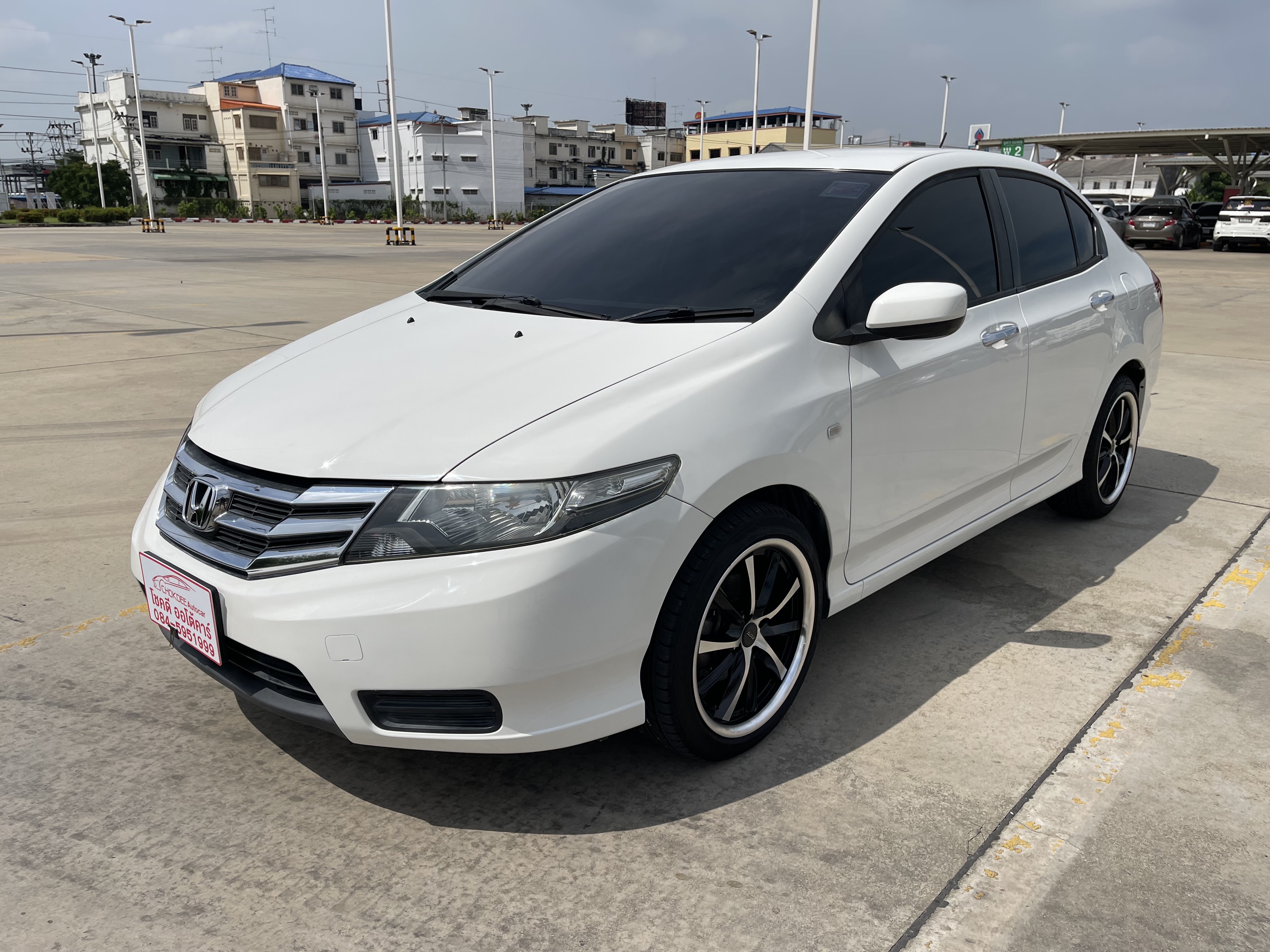 Honda City 1.5 V At 2013 ขาว