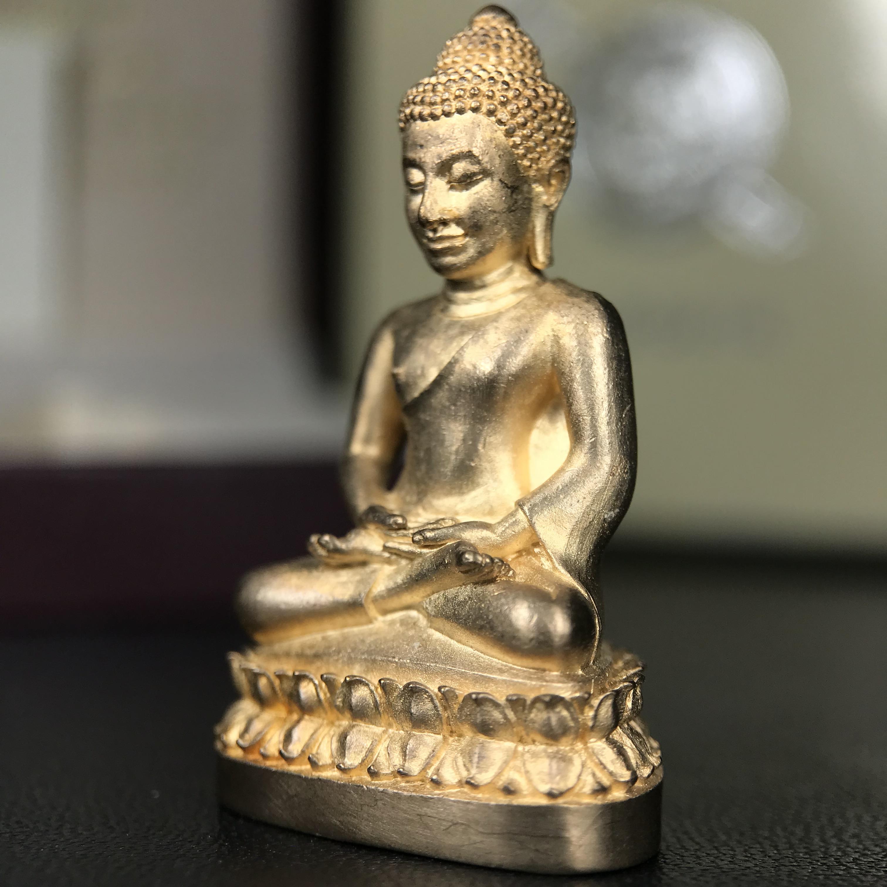 พระกริ่งนิรันตราย สำนักงานตำรวจแห่งชาติ ปี 2555 พุทธาภิเษก วัดบวรนิเวศวิหาร ปี 2555 เนื้อสัมฤทธิ์ อุปกรณ์ใบกล่องครบ น่าสะสม ที่สุดความศักดิ์สิทธิ์ สุดเข้มขลัง มวลสารดี พิธีใหญ่ เกจิดังทั่วประเทศ 255 รูป ร่วมอธิษฐานจิตปลุกเสก พระสภาพสวย