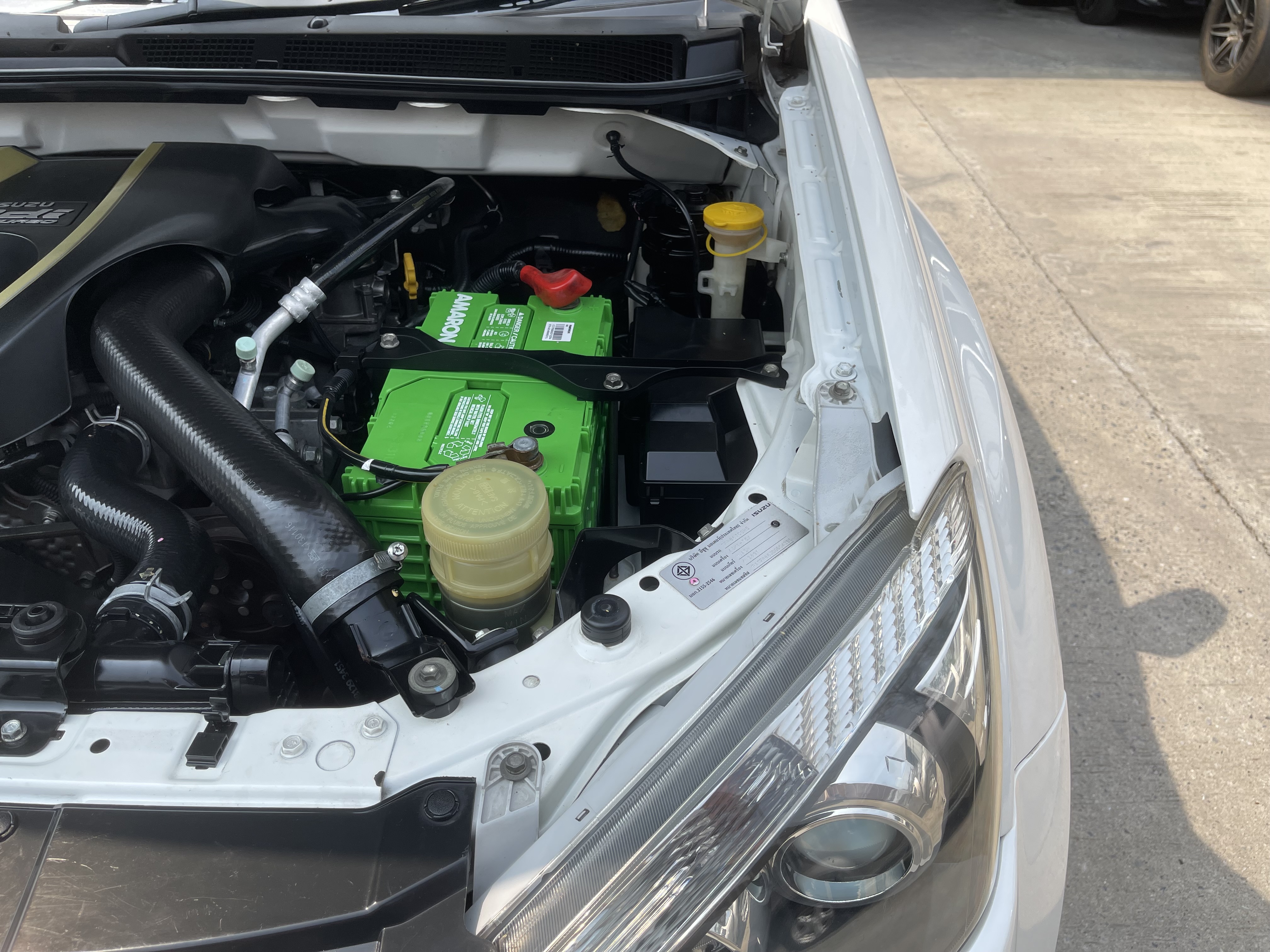 Isuzu Dmax All New 4ประตู Hilander 2.5 Vgs Z Dvd 2013 ขาวมุก