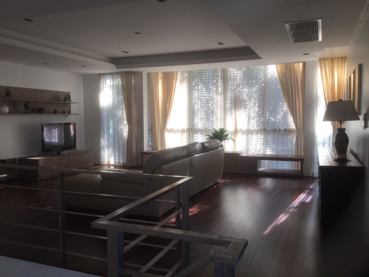 For Rent : Kohkaew, Modern House with Swimming Pool, 4 bedroom 5 bathroom