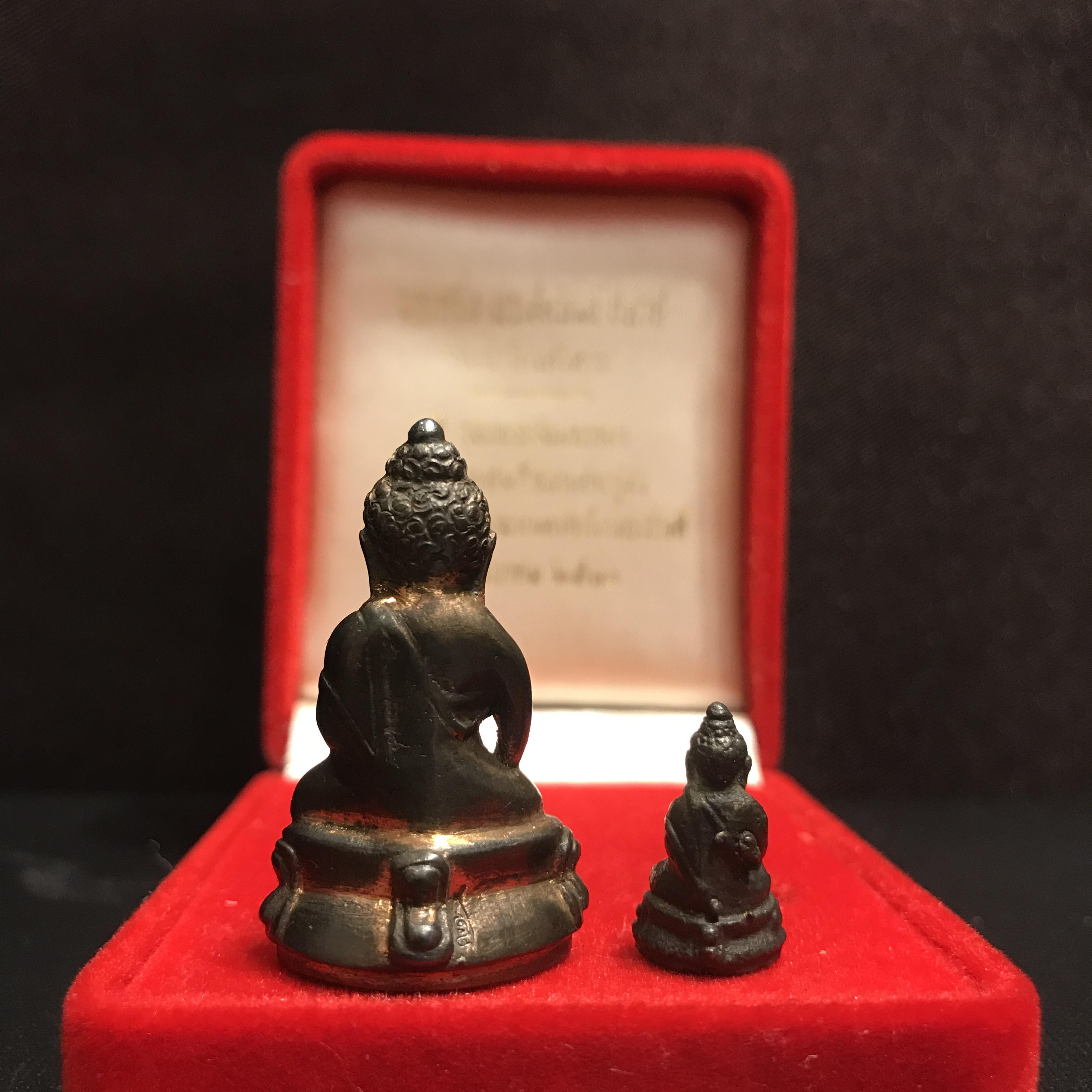 พระกริ่ง-พระชัยวัฒน์ ปวเรศ ปี2530 วัดบวรนิเวศราชวรวิหาร(ในหลวง ร.9 เสด็จเททอง)