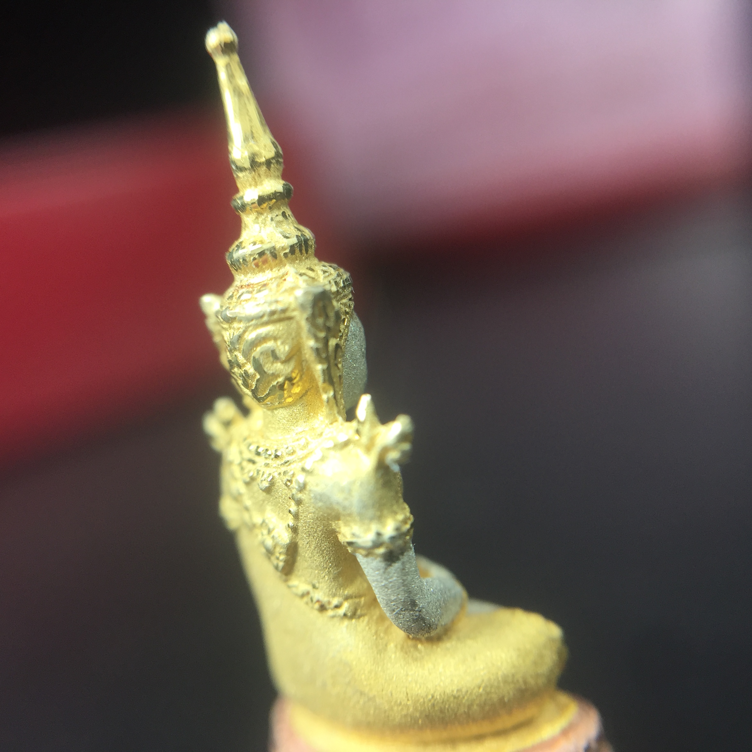 พระแก้วมรกต ภปร.(รุ่นแรก) ปี2545 รุ่นฉลองกรุงรัตนโกสินทร์ครบ 220 ปี เนื้อเงินสามกษัตริย์ พิมพ์เล็ก หล่อลอยองค์