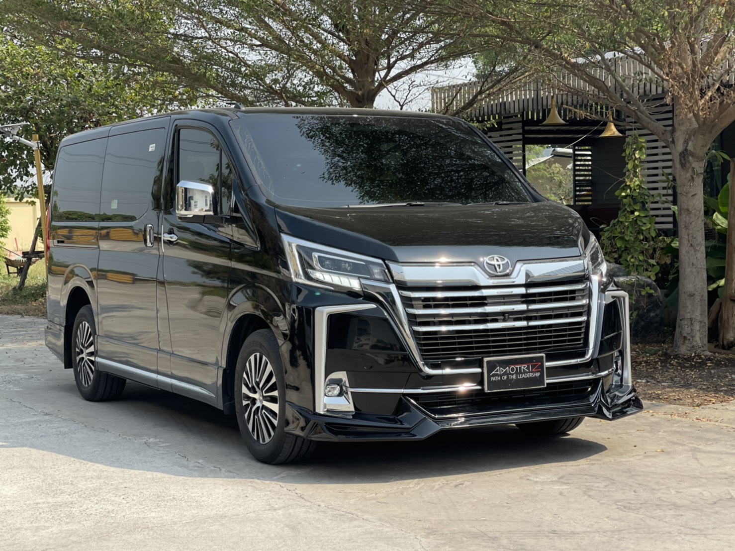 Toyota Majesty 2020 bodykits by Amotriz