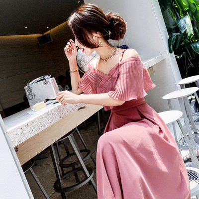 ชุดเดรสยาวผ้าชีฟองสีชมพูอมแดง สายเดี่ยว สวยเก๋ ดูดี