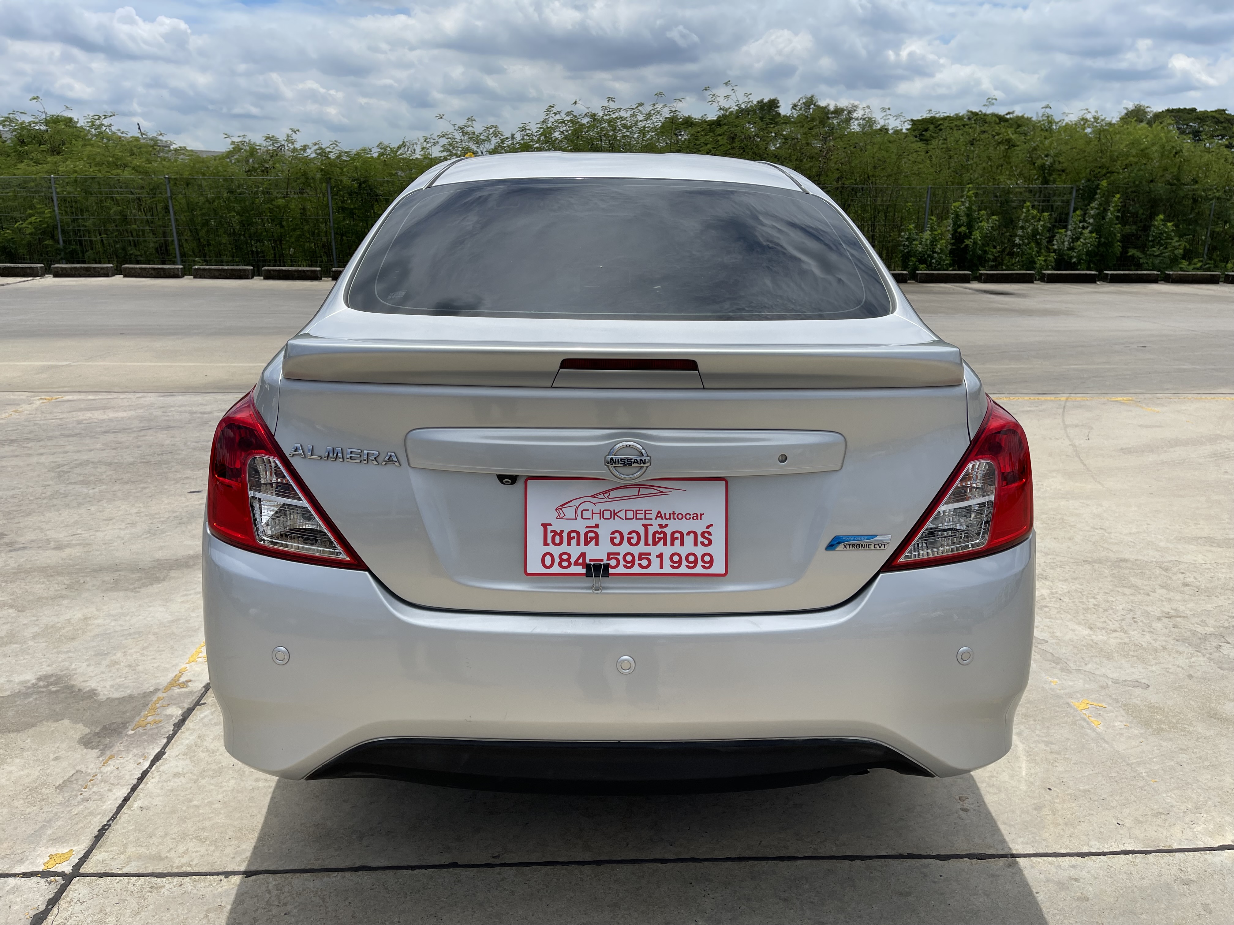 Nissan Almera 1.2 VL At 2015 เงิน