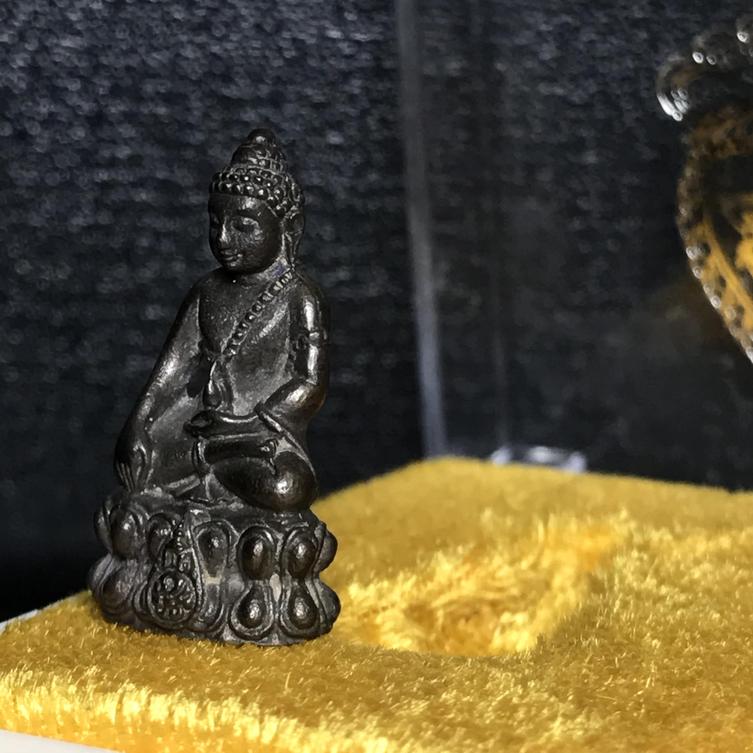 พระชัยวัฒน์นวปทุม ภปร. วัดปทุมวนาราม ปี2535 เนื้อนวโลหะ(ในหลวงรัชกาลที่9เสด็จเททอง)(สภาพสวยเดิมครบสมบูรณ์)1ใน3000องค์