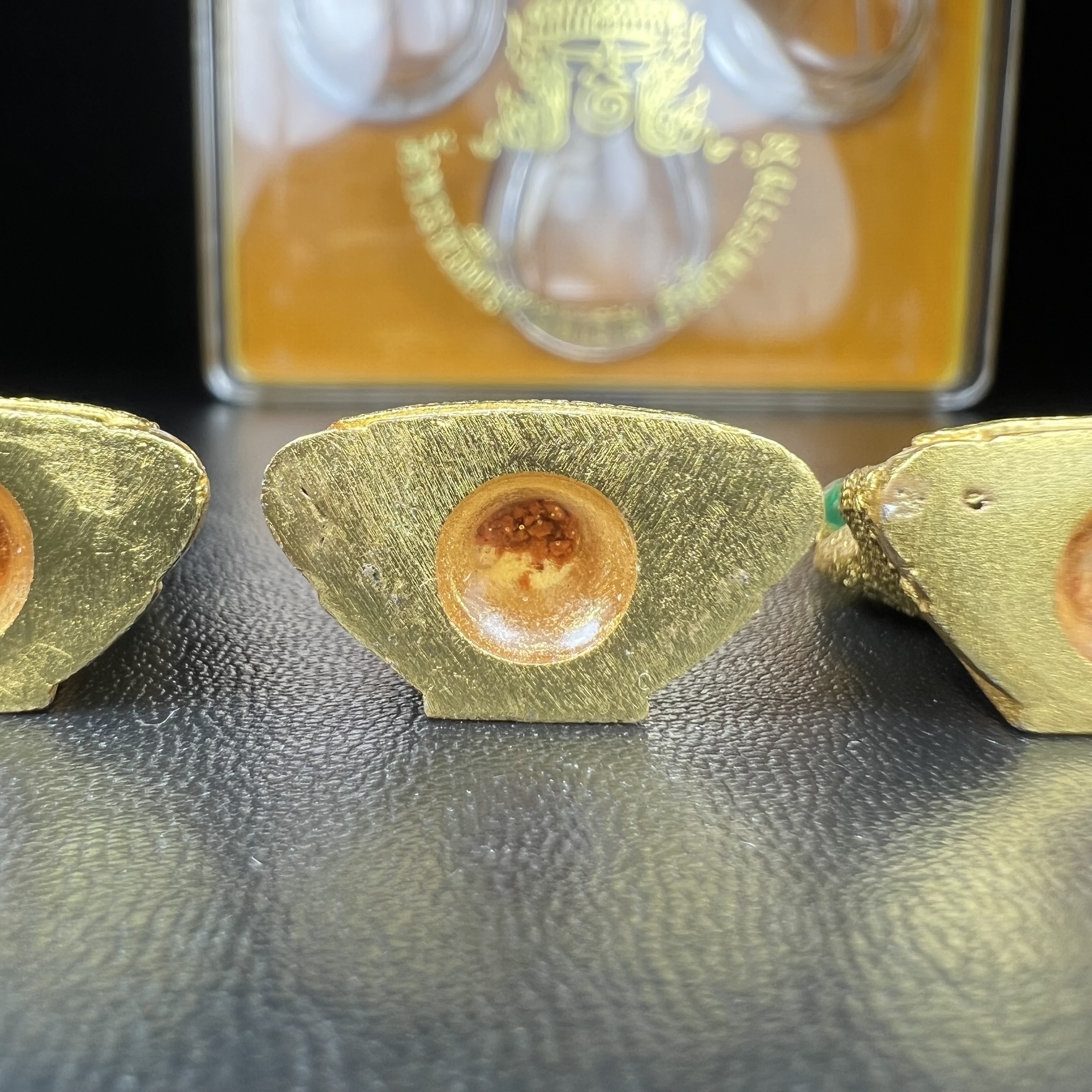 พระพุทธมหามณีรัตนปฏิมากร(พระแก้วมรกต) วัดพระศรีรัตนศาสดาราม สำนักพระราชวัง จัดสร้าง ชุด3 ฤดู ร้อน ฝน หนาว(บรรจุมวลสารใต้ฐาน)