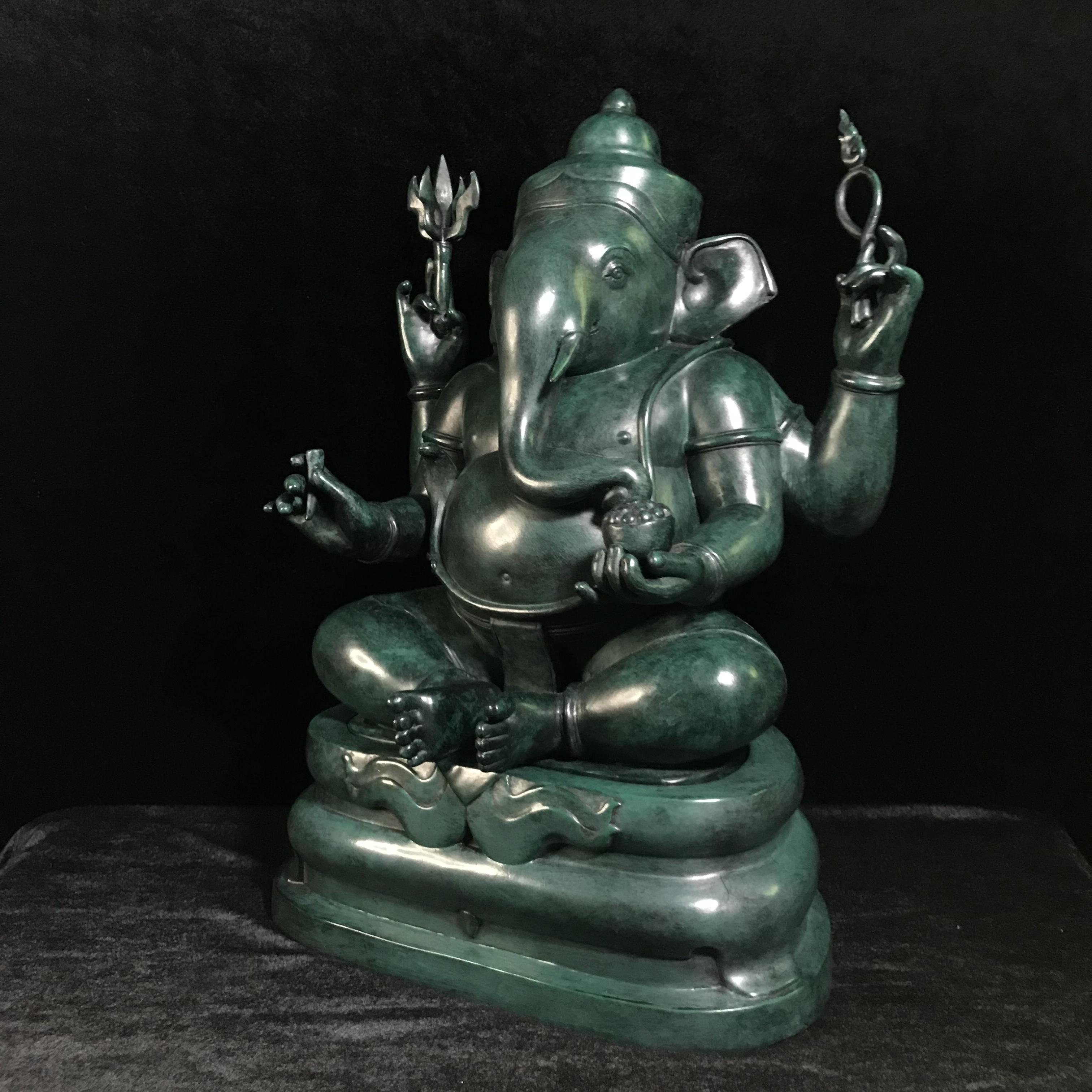 พระพิฆเนศวร 65 ปี คณะจิตรกรรม มหาวิทยาลัยศิลปากร ปี2551 ลอยองค์เนื้อสำริดขนาดหน้าตัก 9 นิ้ว(เนื้อสำริดเขียวพลาติน่า)