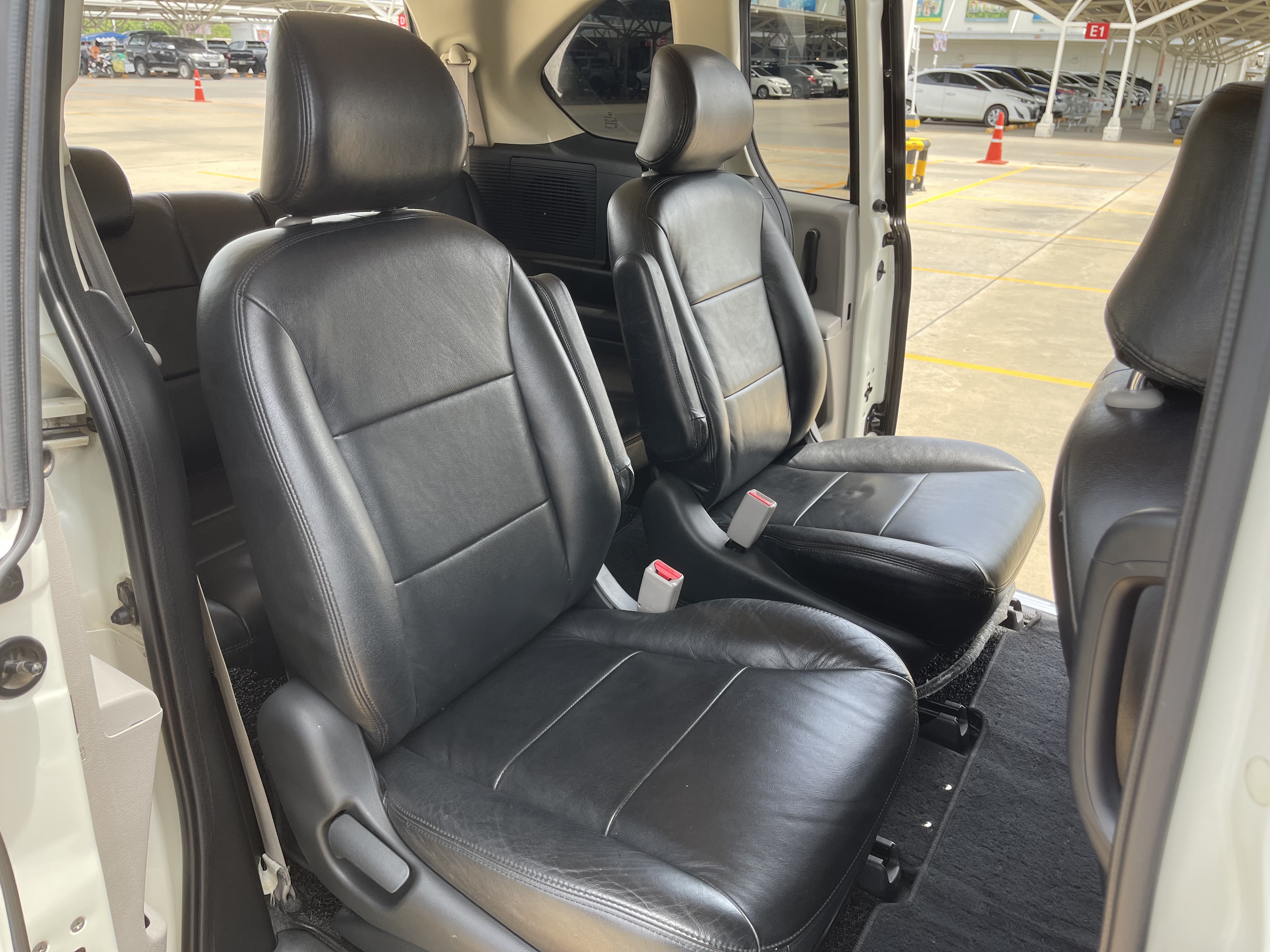 Honda Freed 1.5 E At 2012 ขาวมุก