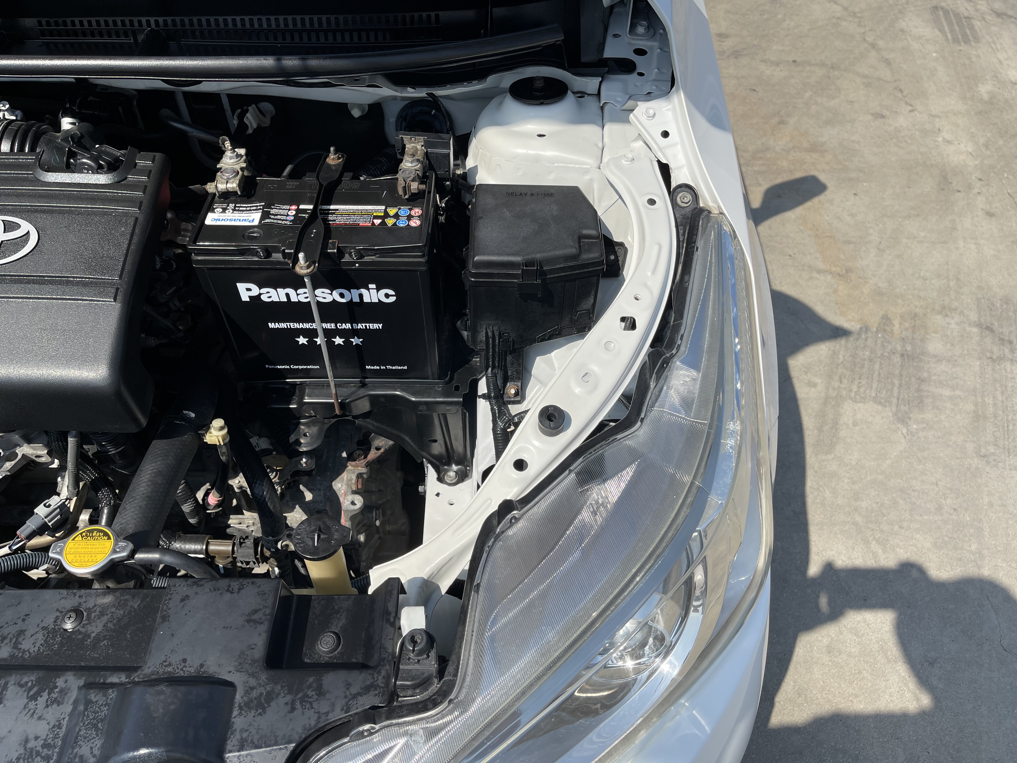 Toyota Yaris 1.2 G At 2015 ขาว