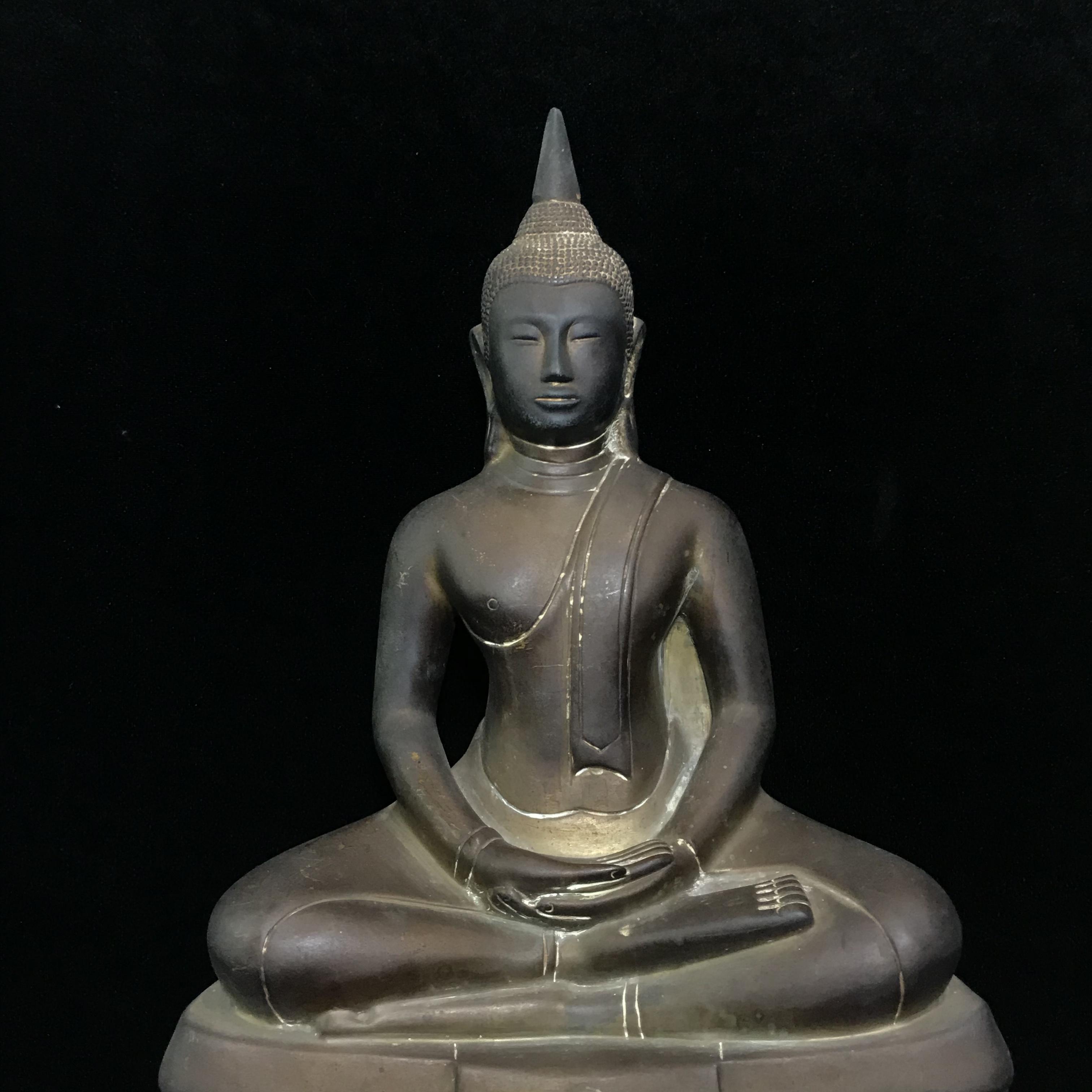 พระบูชาพระพุทธโสธร ภปร. รุ่นย้อนยุค ปี2539 กาญจนาภิเษกครองราชสมบัติครบ 50ปี หน้าตัก 7นิ้ว หมายเลข00742