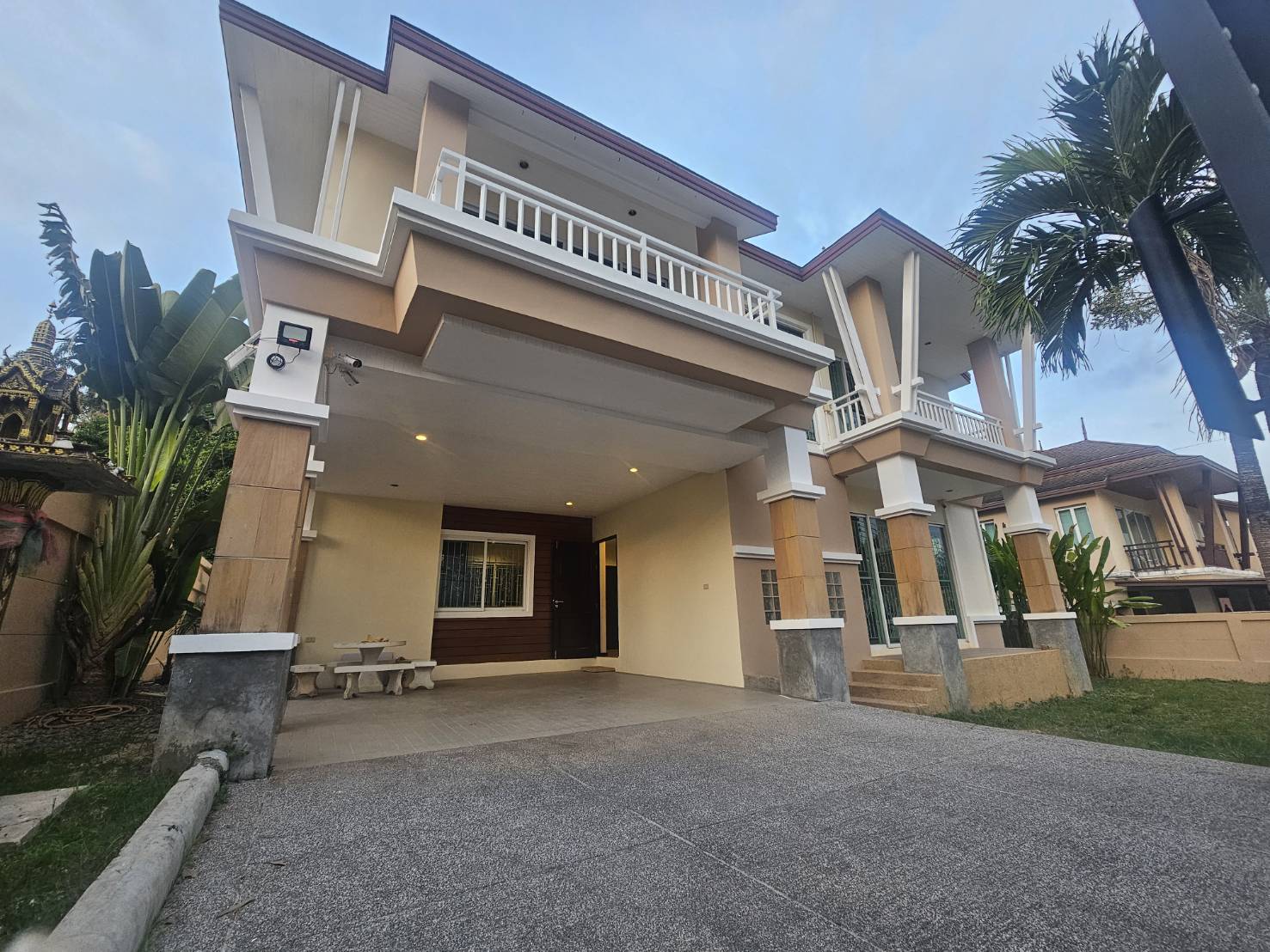 For Rent : Ratsada, 2-Storey House, 4 bedrooms 4 bathrooms