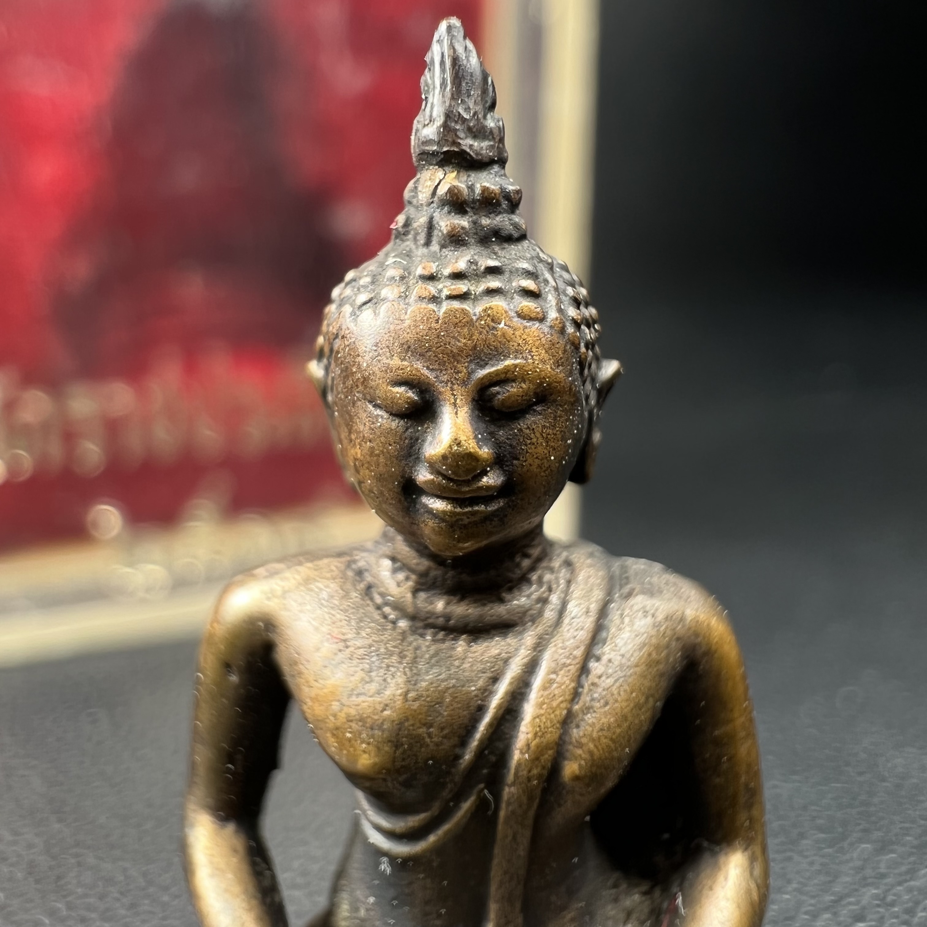 พระกริ่งพระพุทธสิหิงห์ วัดราชประดิษฐ์ ปี2519 เนื้อนวโลหะกล่องบรรจุเดิม(ในหลวงรัชกาลที่9เสด็จในพิธี)พระดี ปีลึก พิธีใหญ่