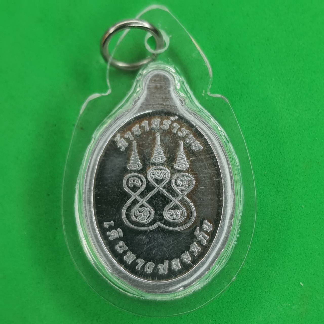 พระเครื่อง หลวงปู่โต เนื้อชินตะกั่ว เลี่ยมกรอบ พระเครื่องหลวงปู่ พระแท้ หลวงปู่โตแท้ พระหลวงปู่โต