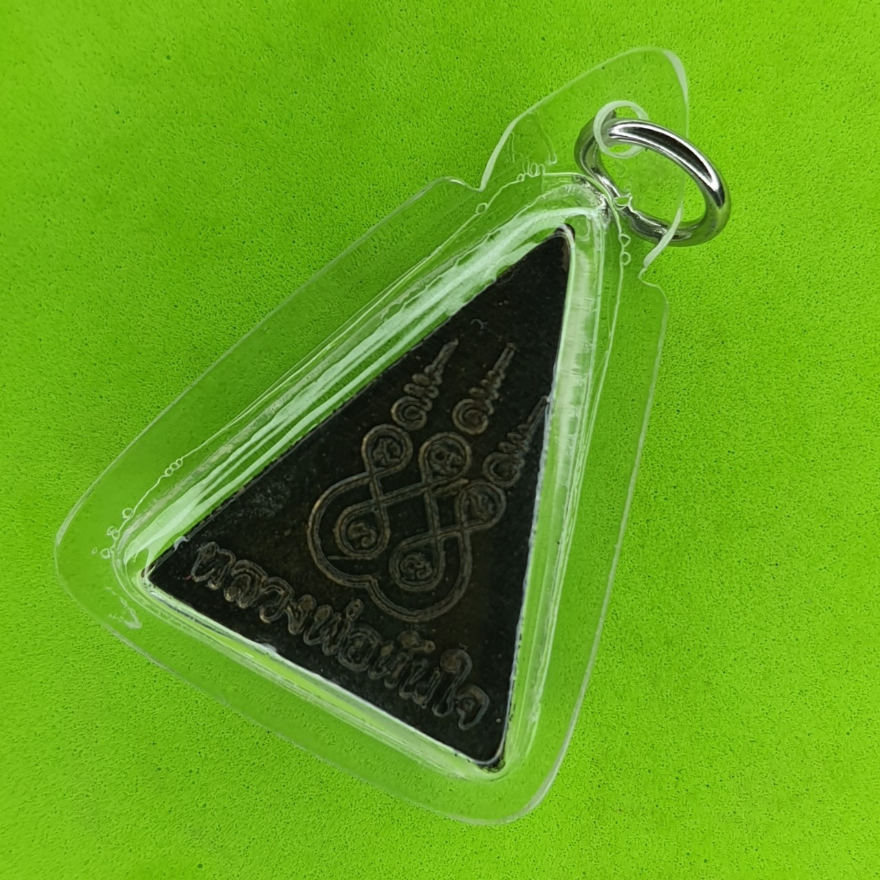 พระเครื่อง พระทันใจ หลวงพ่อทันใจ สีดำทำเก่า เลี่ยมกรอบ รุ่น กฤษฎาภินิหาร เพี้ยงสมปรารถนา พระทันใจ พระแท้ หลวงพ่อทันใจ พระเครื่องหลวงพ่อทันใจ