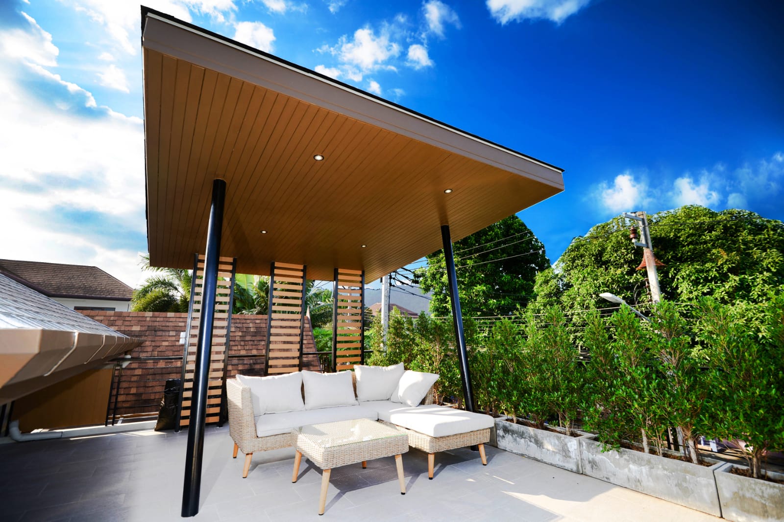 For Rent : Nai Harn, New Pool Villa 2 story, 3 bedrooms 3 bathrooms.