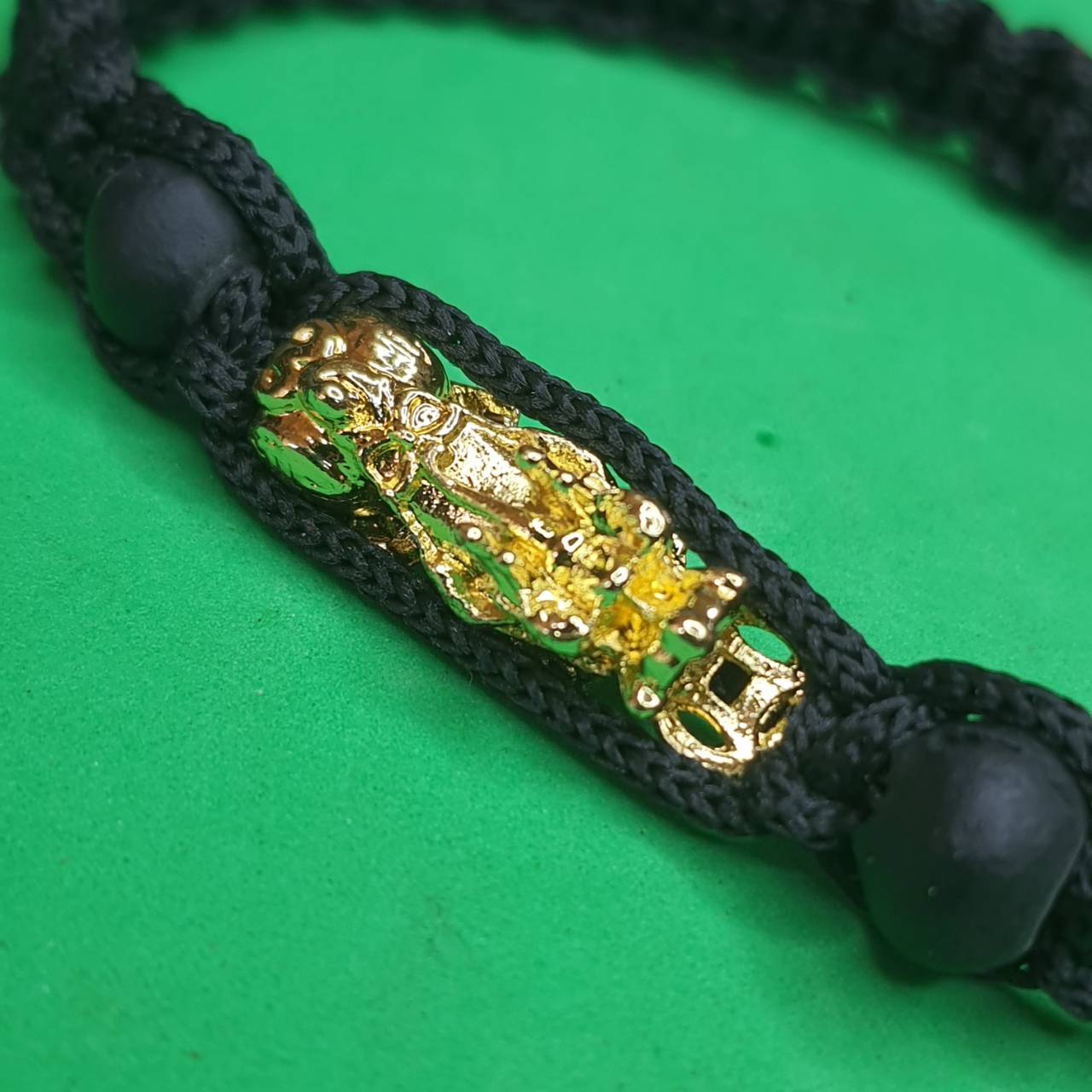 ของนำโชค กำไลปี่เซียะ ด้ายดำ ปี่เซียะโชคลาภ ปี่เซียะนำโชค ปี่เซียะข้อมือ