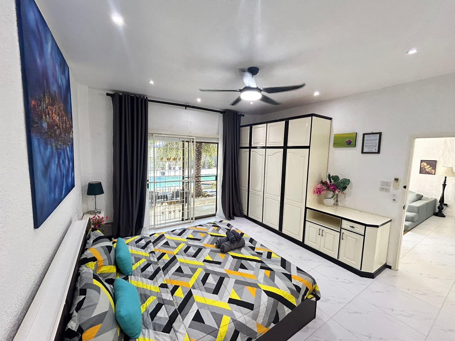 For Rent : Naiharn, Private Pool Villa, 3 bedrooms 3 bathrooms