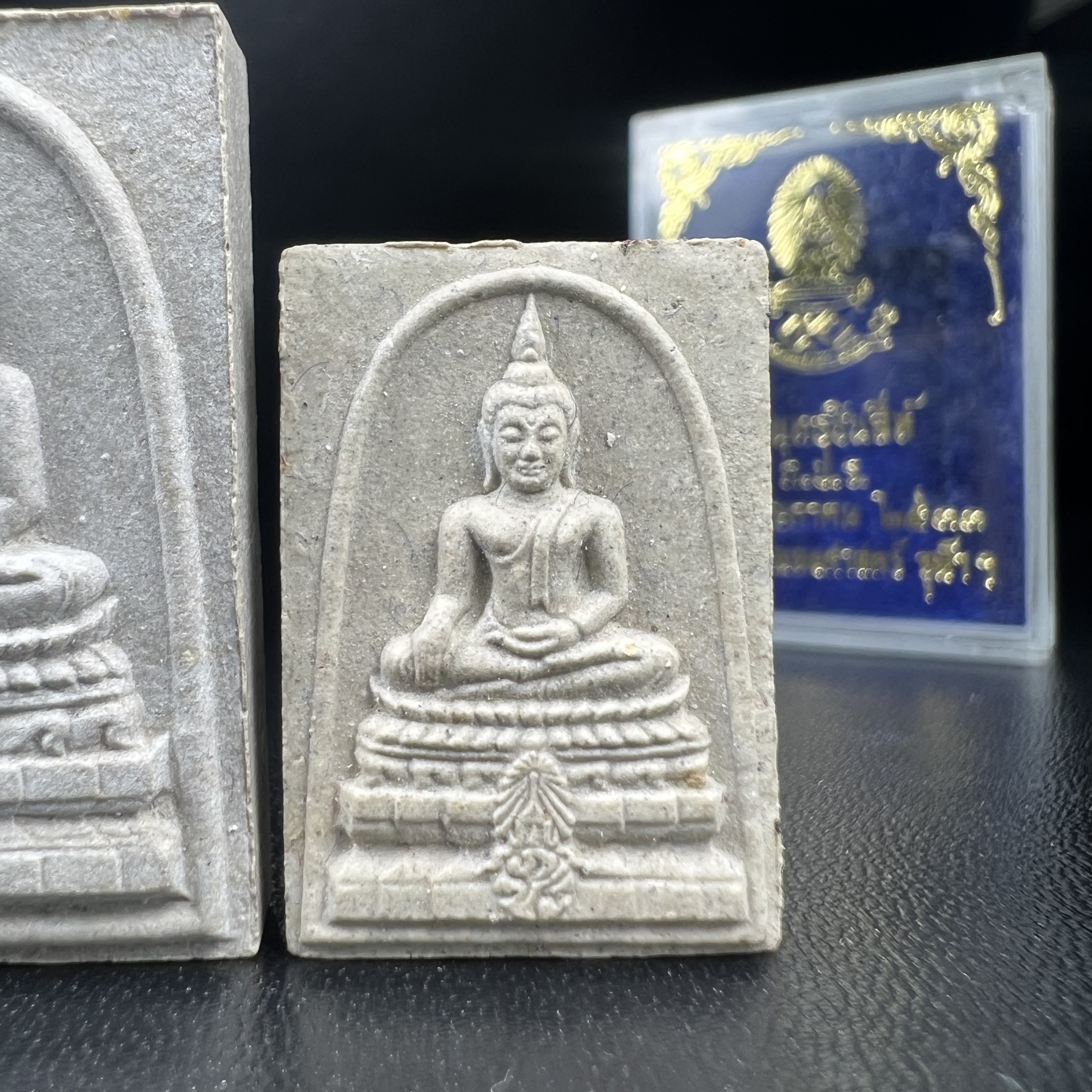 พระพุทธชินสีห์ ภปร. ทันโต เสฏโฐ ปี2533 (พิมพ์ใหญ่+พิมพ์เล็ก) บรรจุพระทนต์ในหลวงรัชกาลที่9 รุ่นเดียวในประวัติศาสตร์ ****รุ่นนี้ขอแนะนำ****