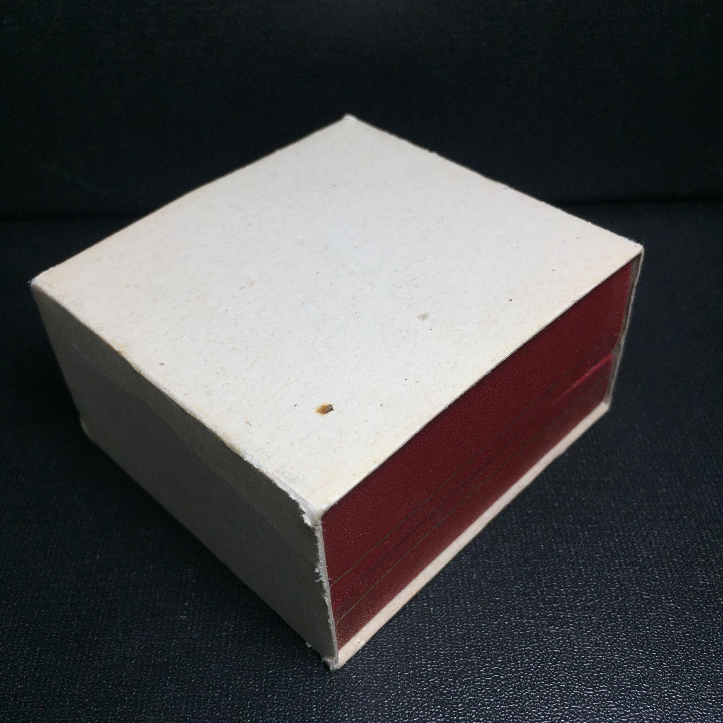 พระกริ่งโภคทรัพย์ วัดบวรนิเวศ ปี2535 เนื้อนวโลหะ(สมเด็จพระญาณสังวร พระสังฆราชสกลมหาสังฆปรินายกเสด็จเททอง)(พระนามมหามงคลพระราชทานให้ อุดมด้วยทรัพย์อันเป็นมงคล อุดมด้วยโชคลาภ และโภคทรัพย์ ดั่งมีถุงเงินถุงทองเก็บโชคลาภสมปรารถนา)(1ใน2500องค์)